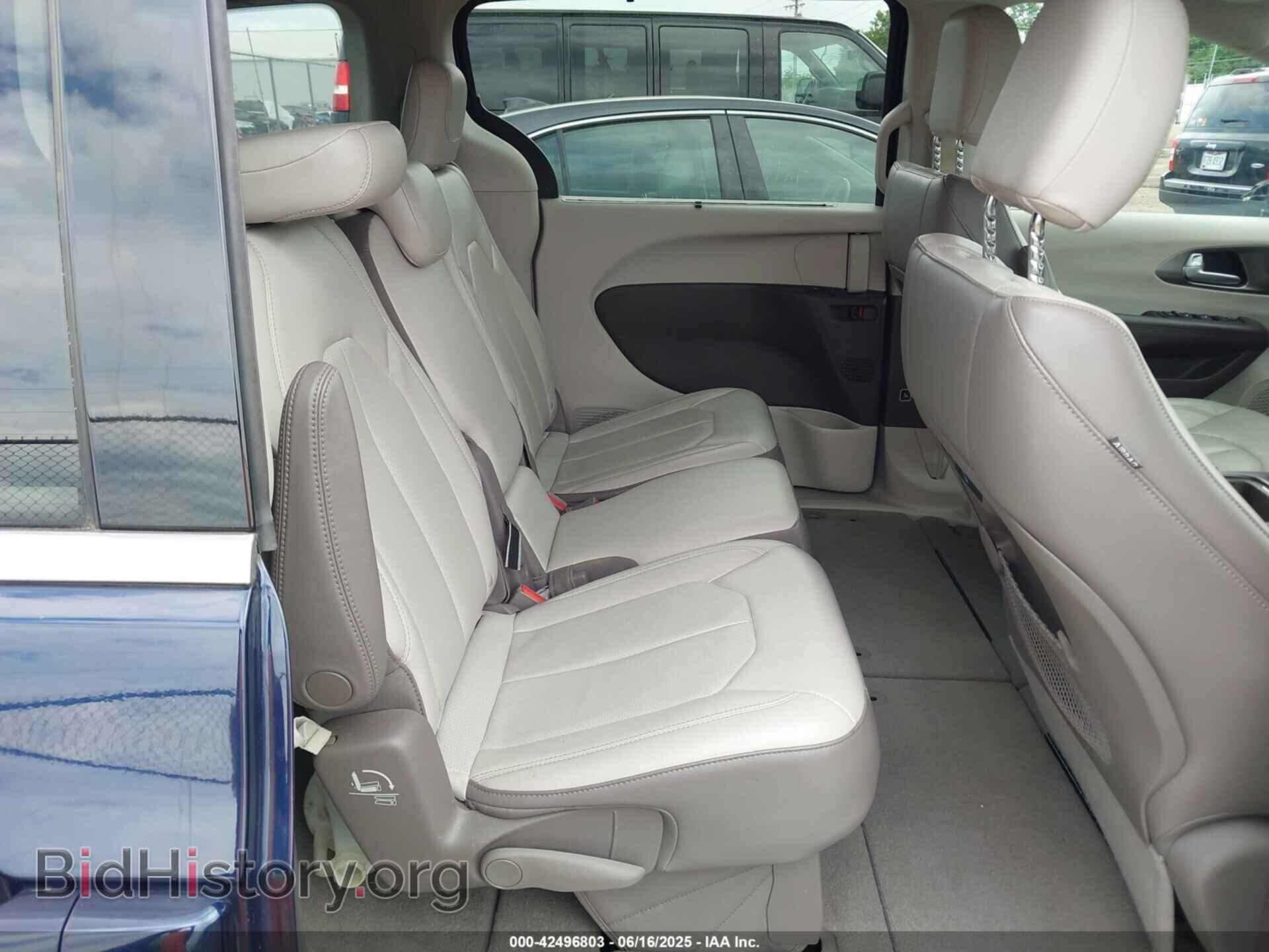 2018 CHRYSLER PACIFICA - VIN: 2C4RC1BG3JR127315 - Фото 8