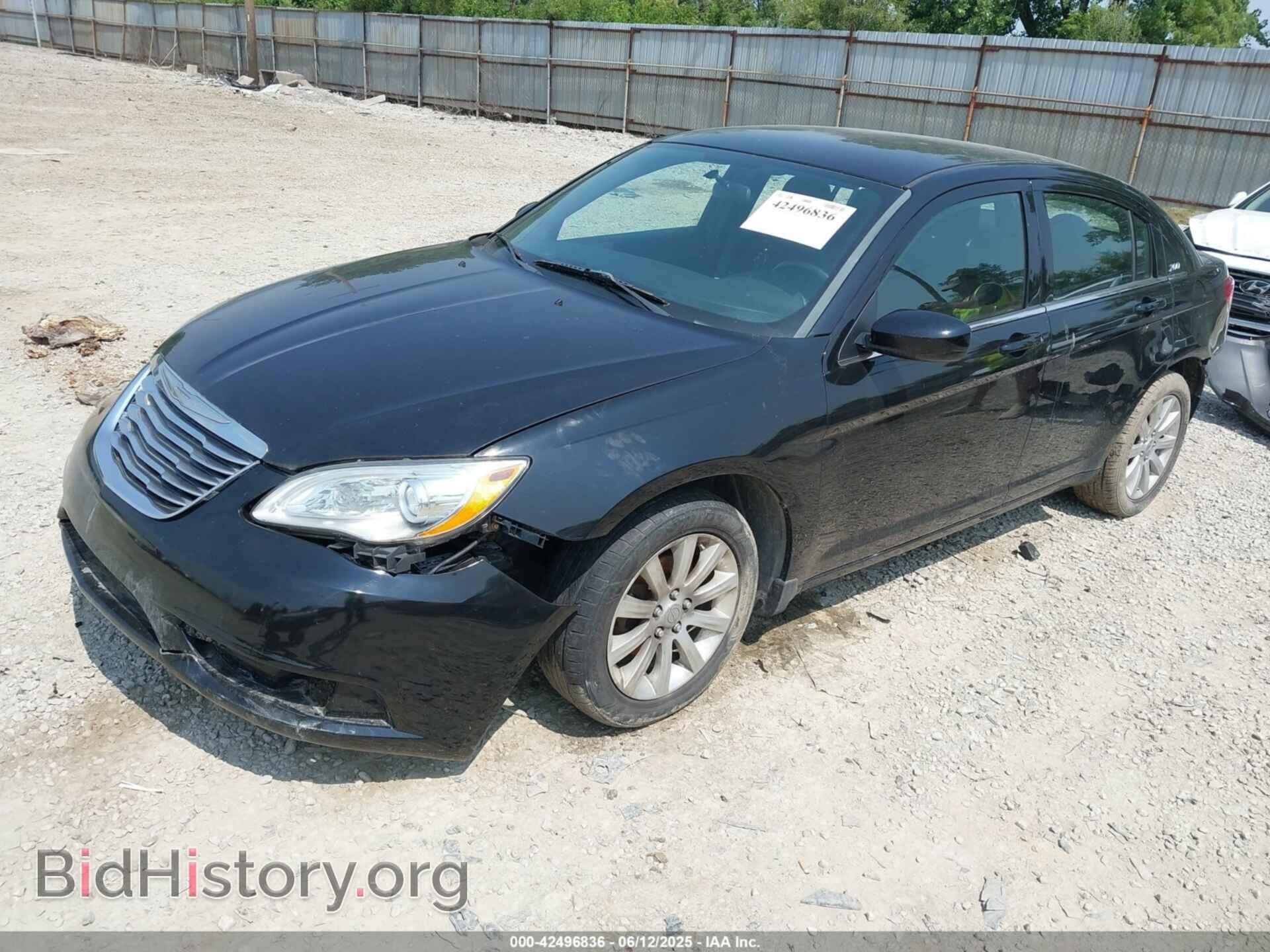 2013 CHRYSLER 200 - VIN: 1C3CCBBB6DN579507 - Фото 2