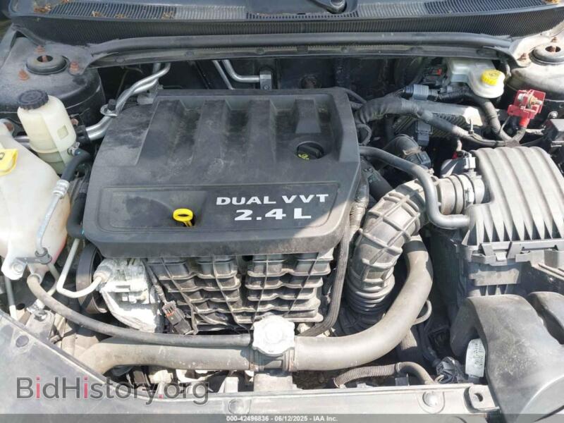 2013 Chrysler 200 (VIN 1C3CCBBB6DN579507) — photo 10 of 17