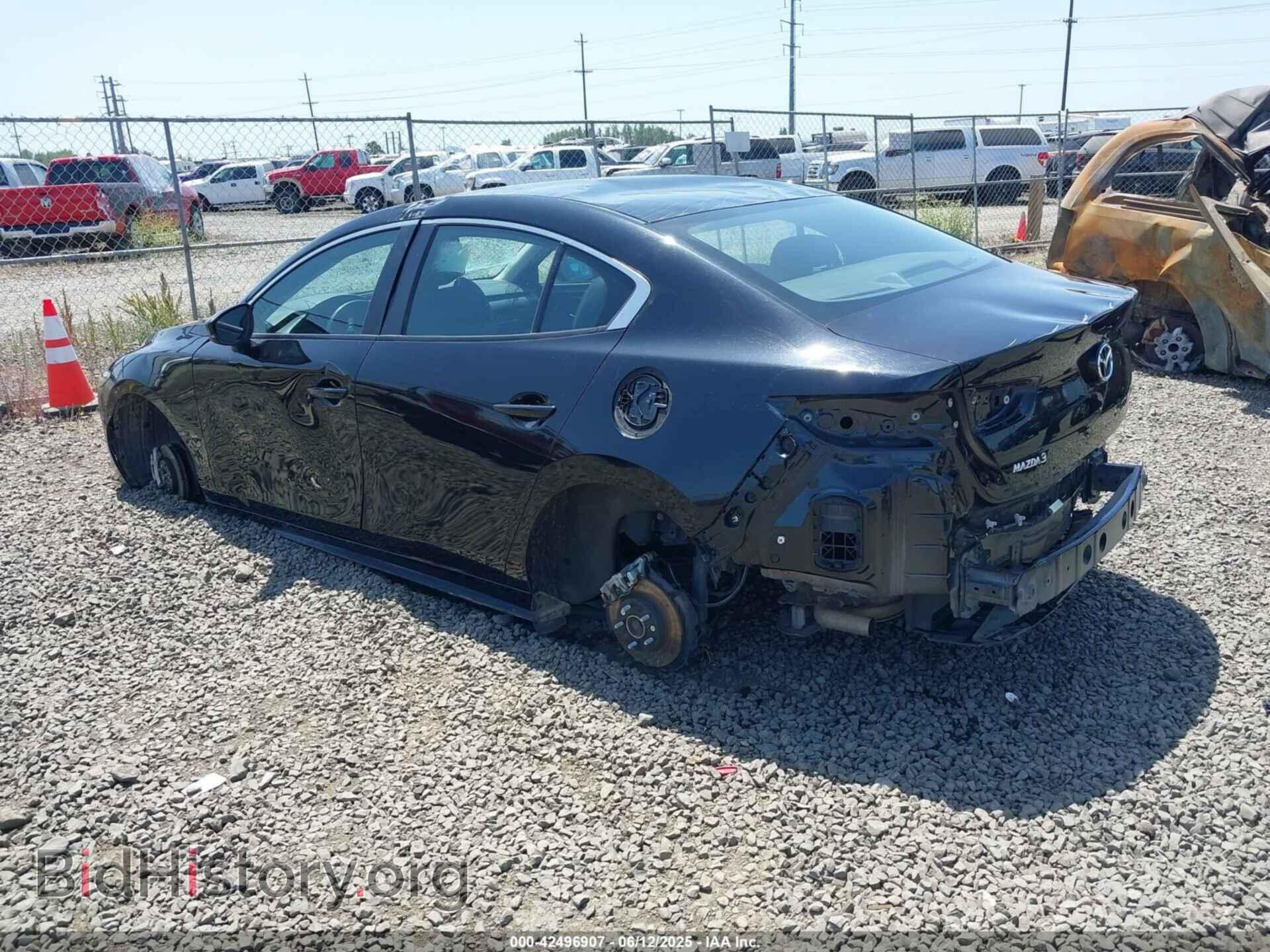 2024 MAZDA MAZDA3 - VIN: 3MZBPACM5RM415895 - Фото 3