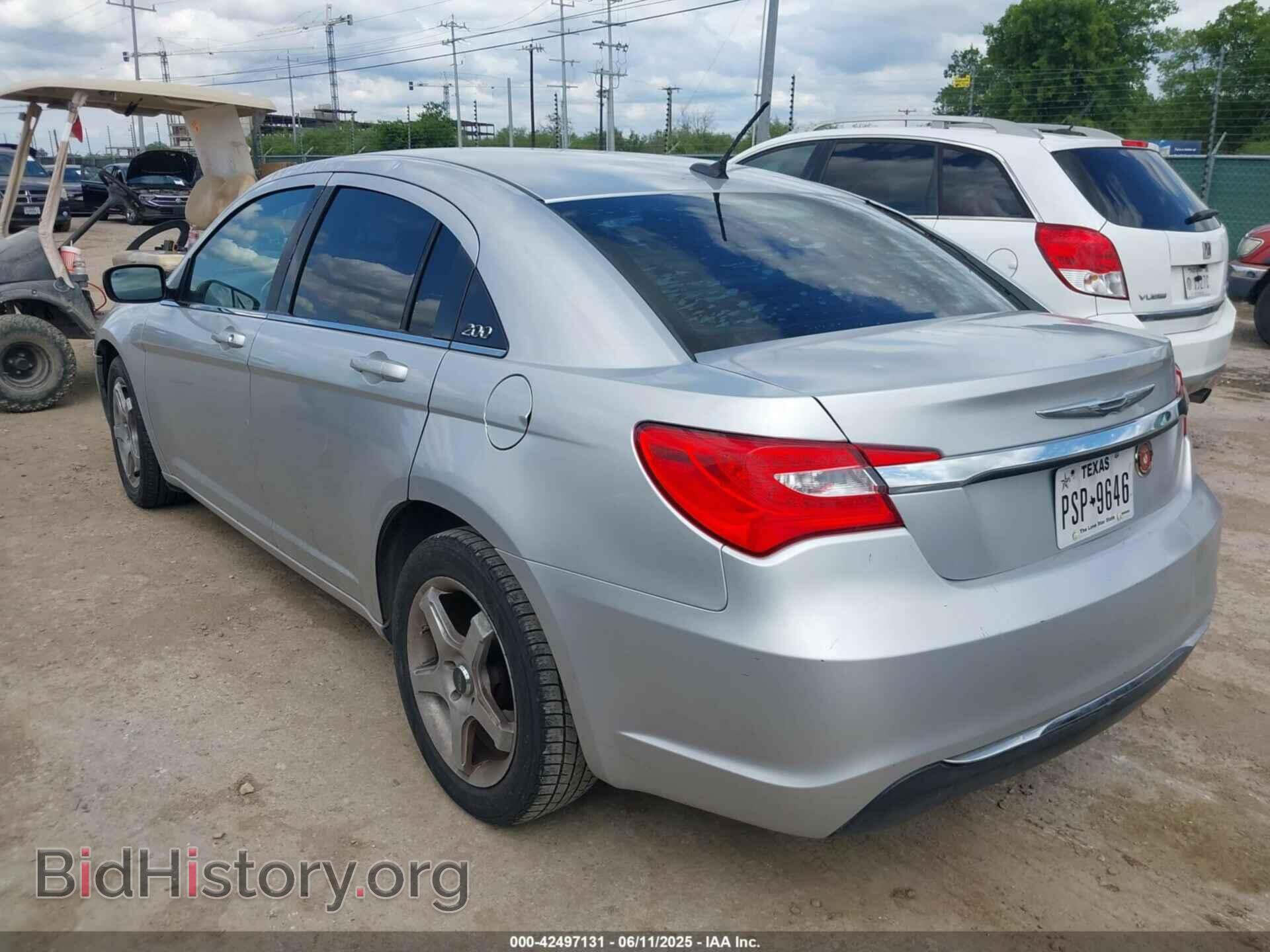 2012 CHRYSLER 200 - VIN: 1C3CCBBB1CN175979 - Фото 3