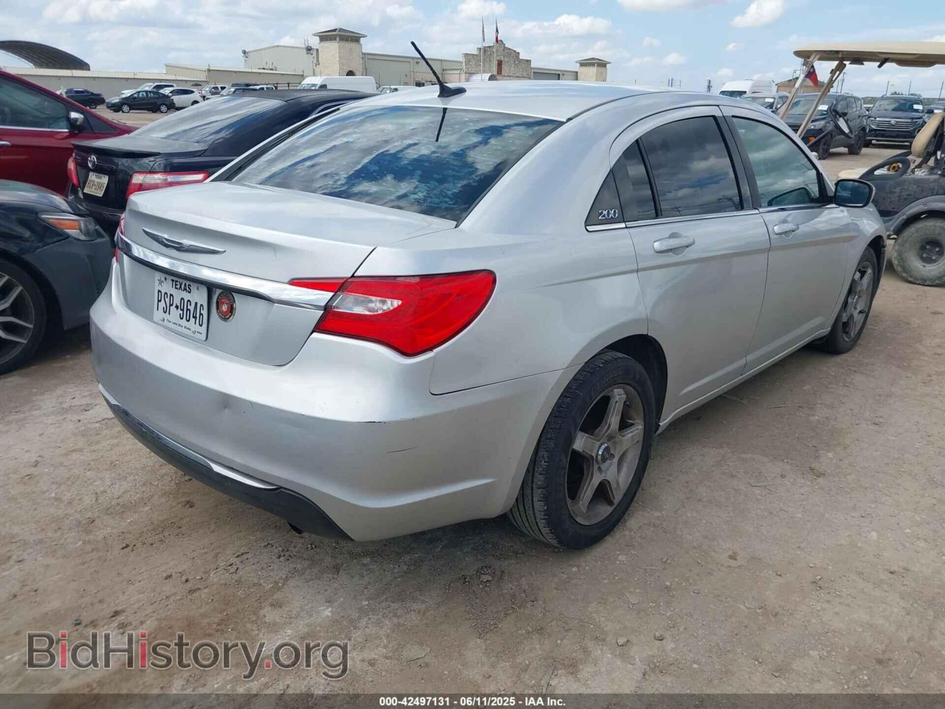 2012 CHRYSLER 200 - VIN: 1C3CCBBB1CN175979 - Фото 4