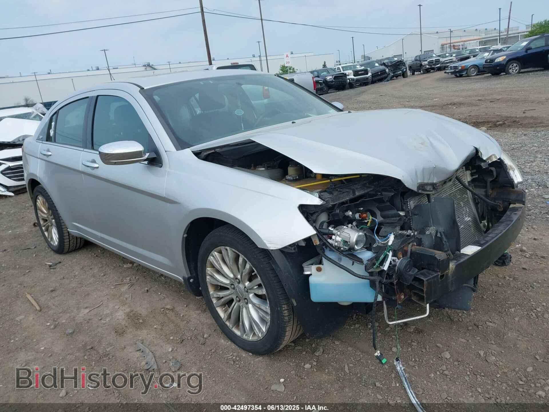 Фотография 1C3BC2FG7BN526765 - CHRYSLER 200 2011
