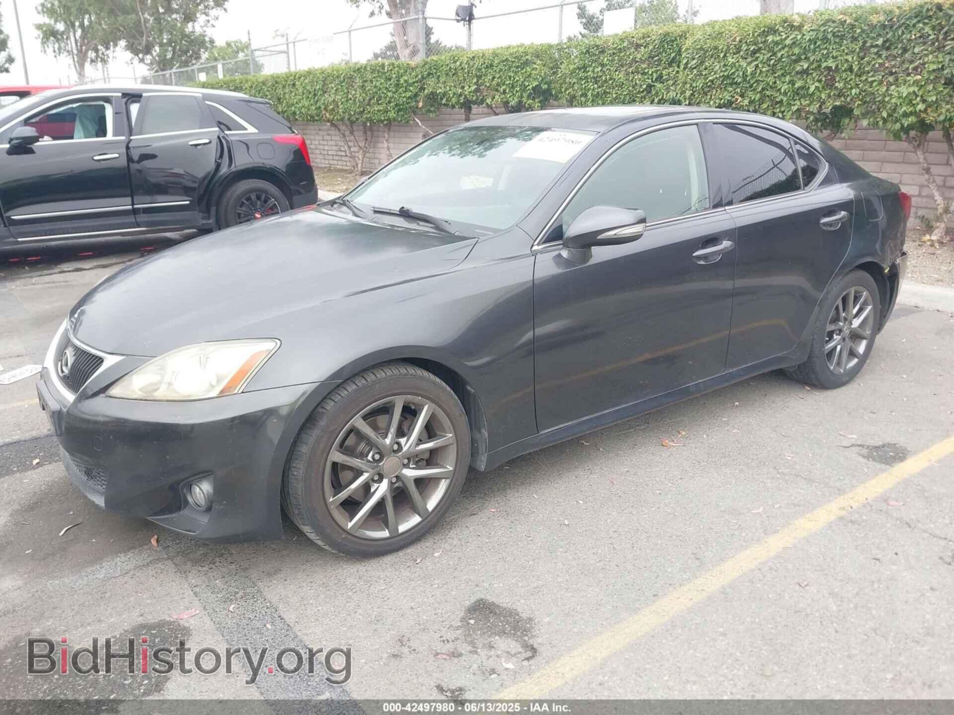2011 LEXUS IS 250 - VIN: JTHBF5C20B5132424 - Photo 2