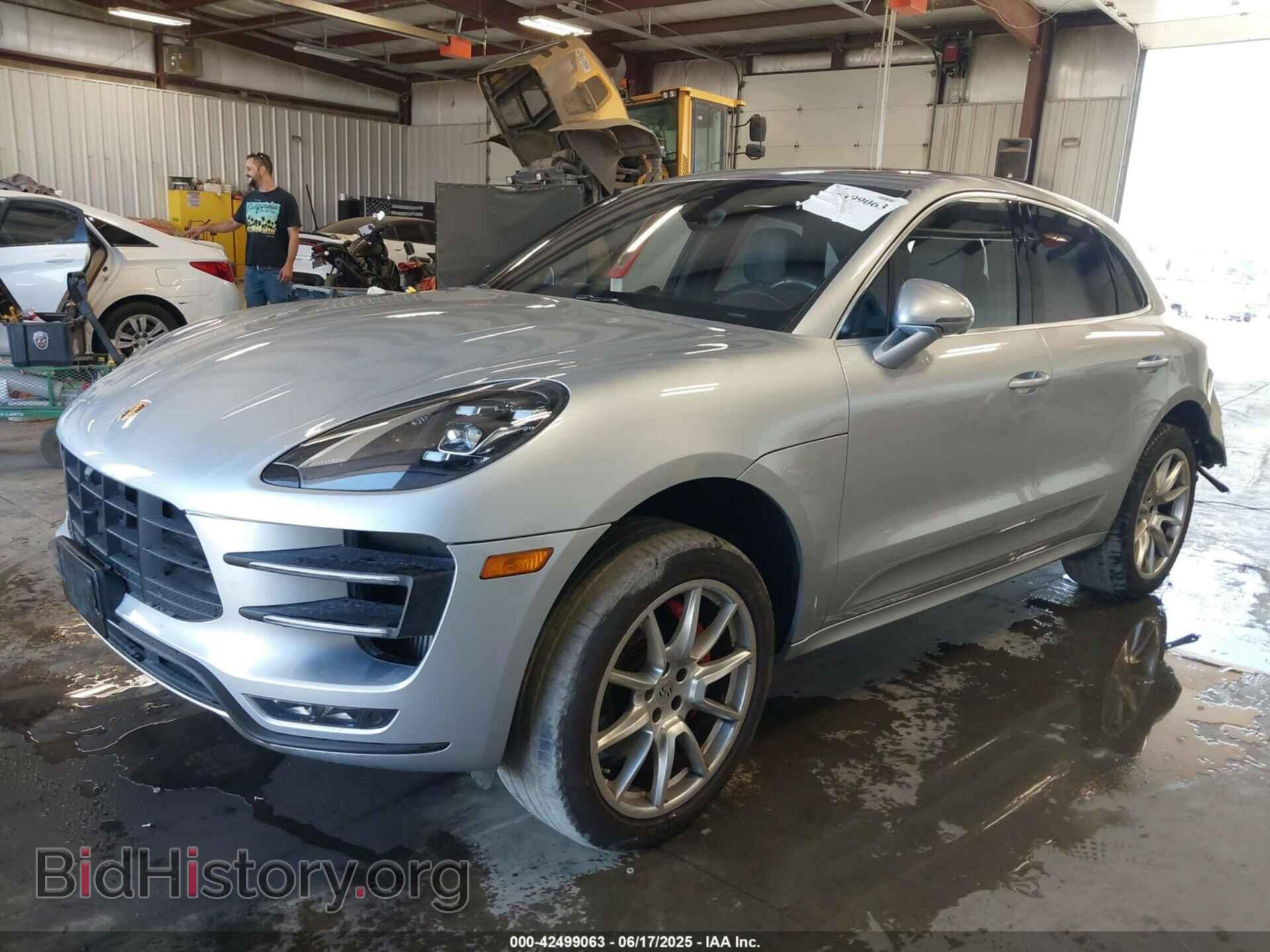 2017 PORSCHE MACAN - VIN: WP1AF2A53HLB60570 - Фото 2
