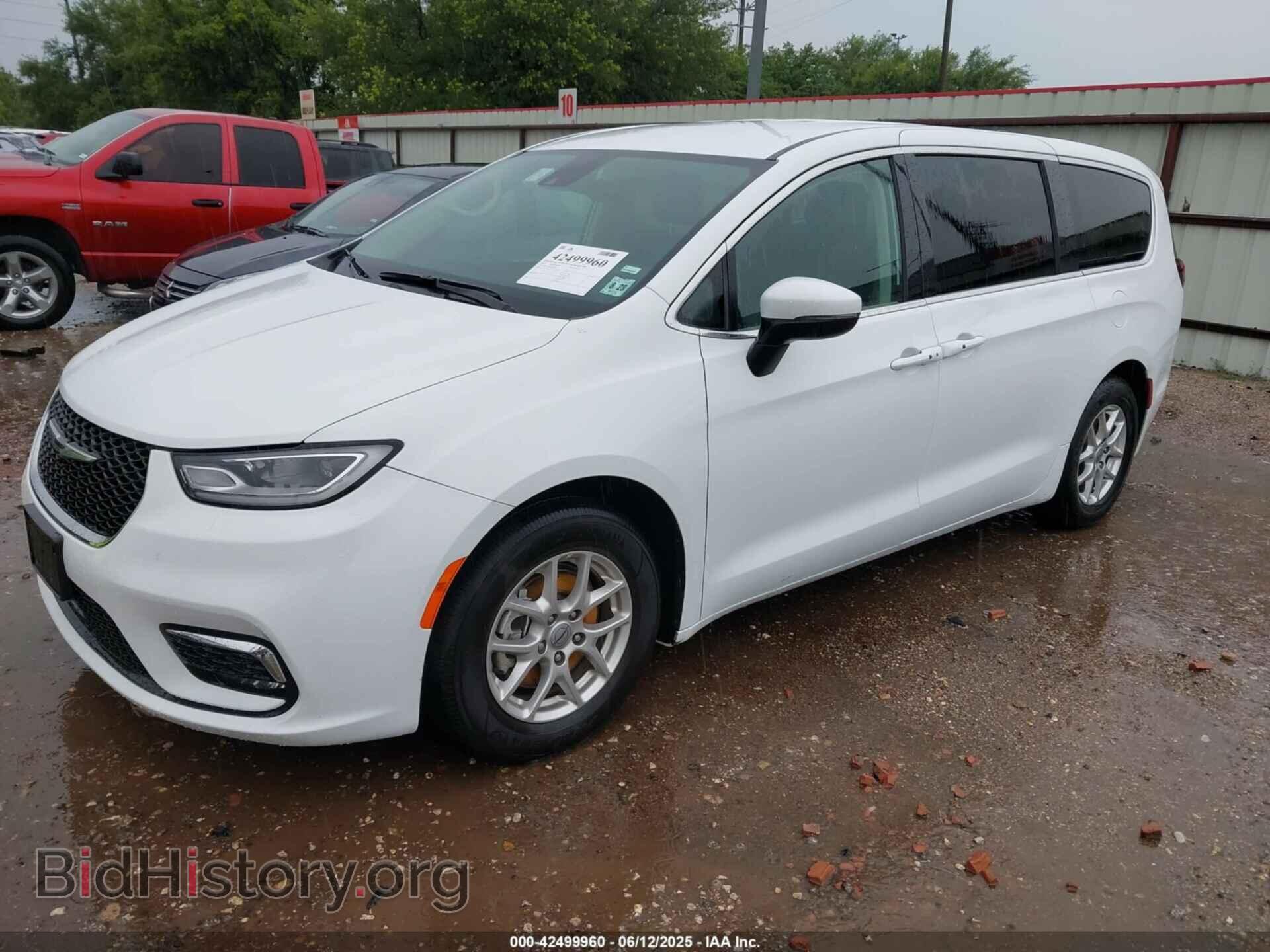 2023 CHRYSLER PACIFICA - VIN: 2C4RC1BG9PR607626 - Фото 2