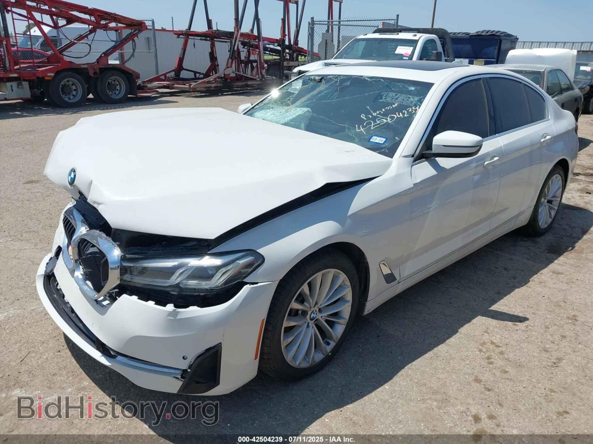 2021 BMW 530I - VIN: WBA53BH06MCF67900 - Фото 2