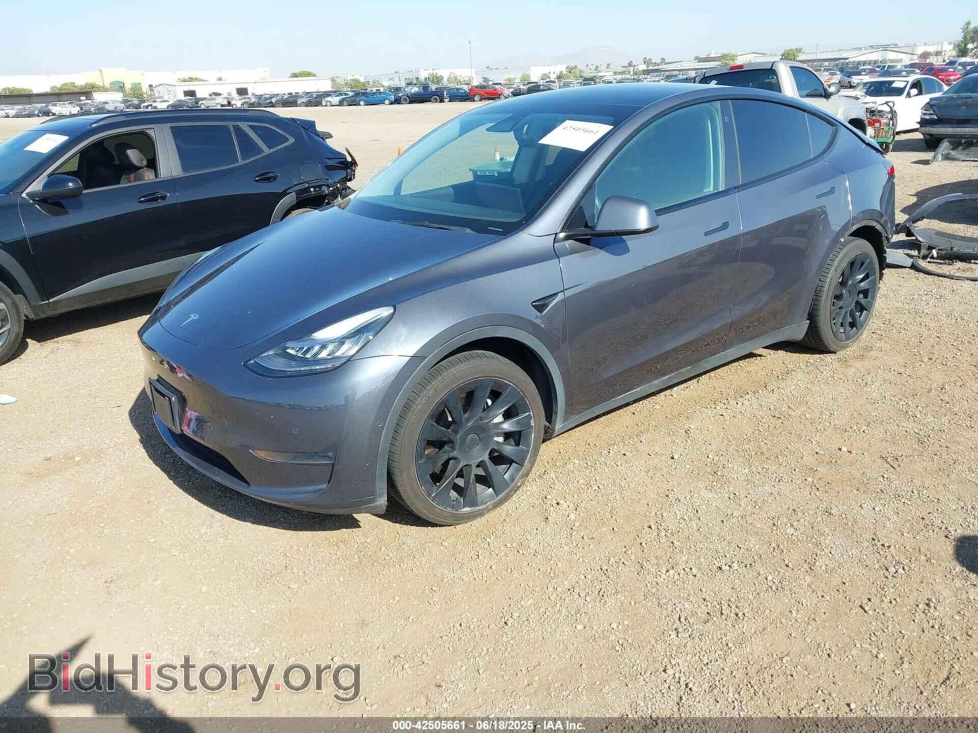 2021 TESLA MODEL Y - VIN: 5YJYGDEE0MF098108 - Фото 2