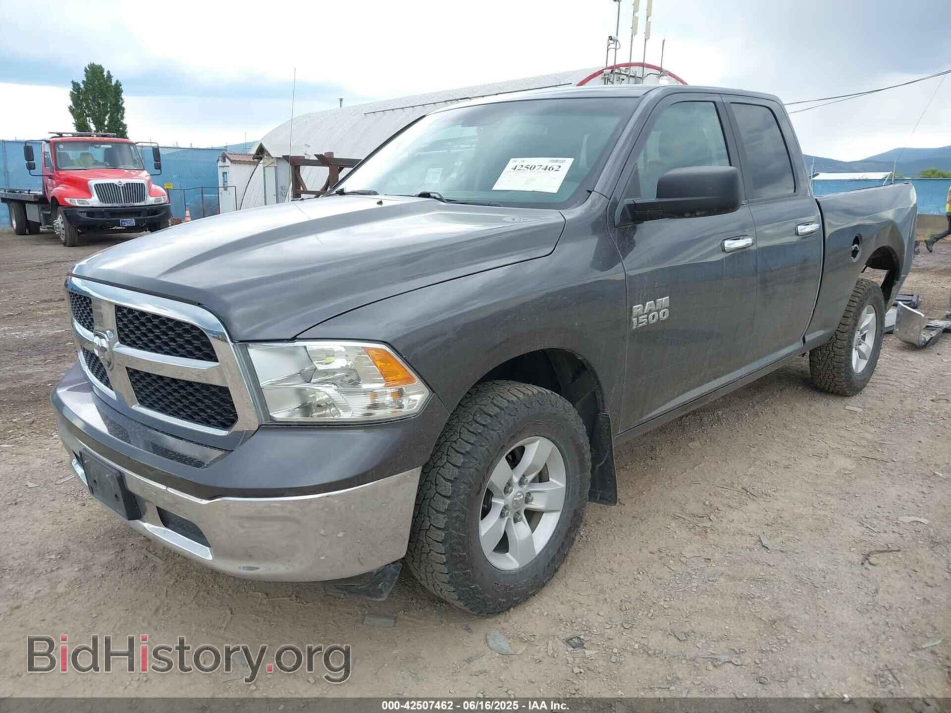 2018 RAM 1500 - VIN: 1C6RR7GG7JS120447 - Фото 2