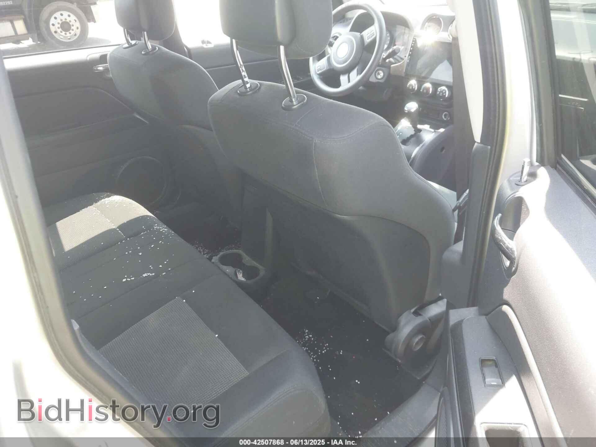 2012 JEEP COMPASS - VIN: 1C4NJDBB1CD559157 - Photo 8
