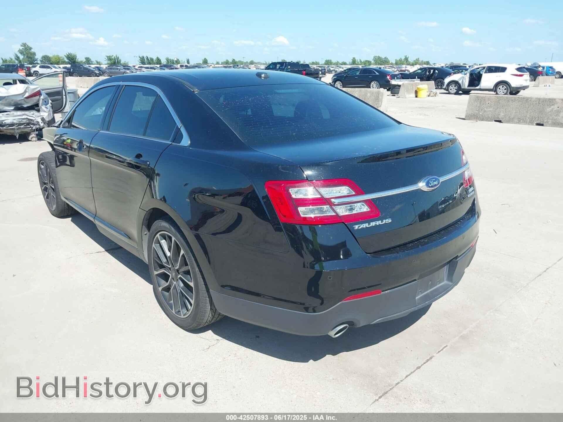 2018 FORD TAURUS - VIN: 1FAHP2E8XJG135672 - Фото 3