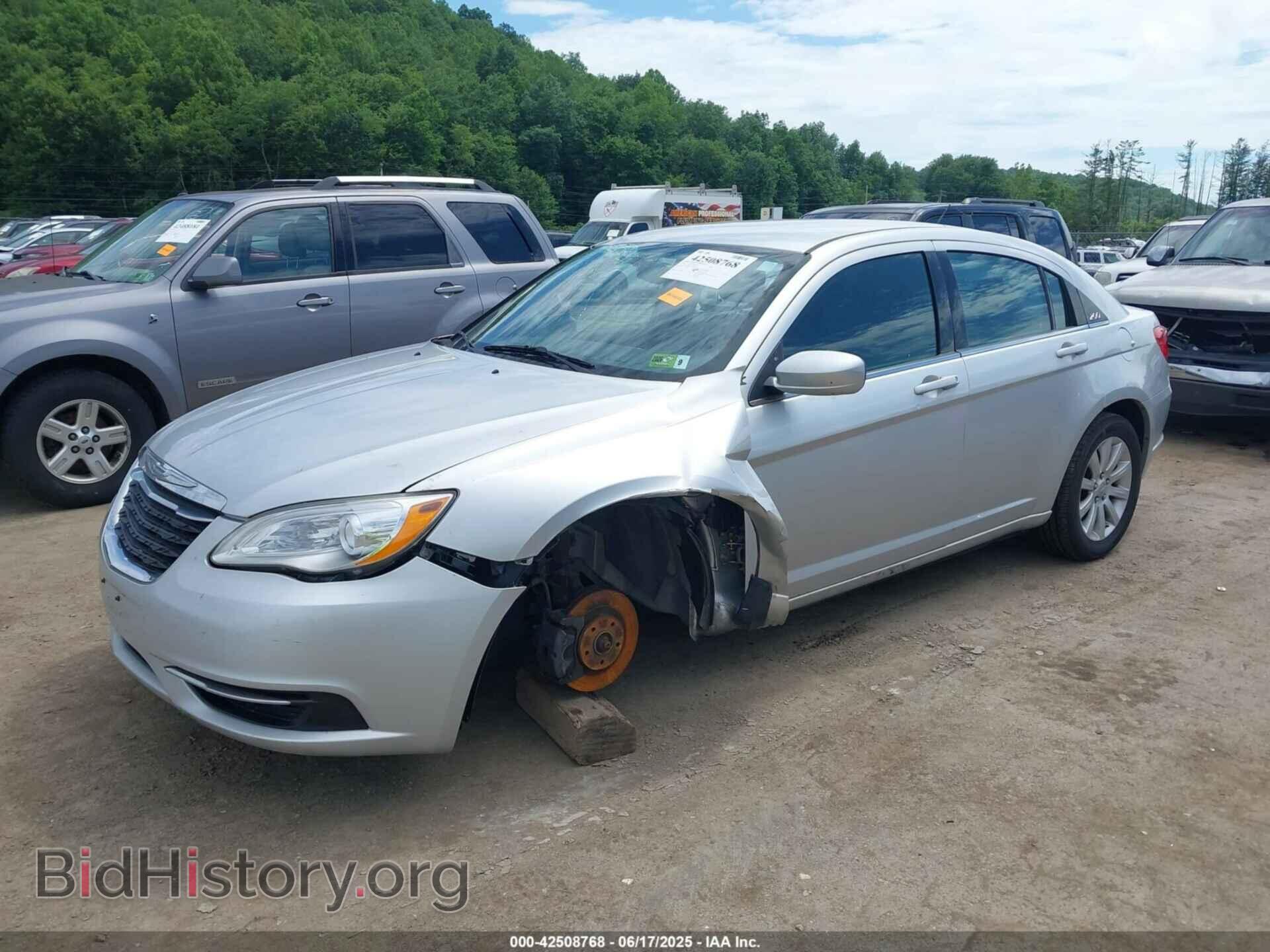 2012 CHRYSLER 200 - VIN: 1C3CCBBB4CN300778 - Фото 2