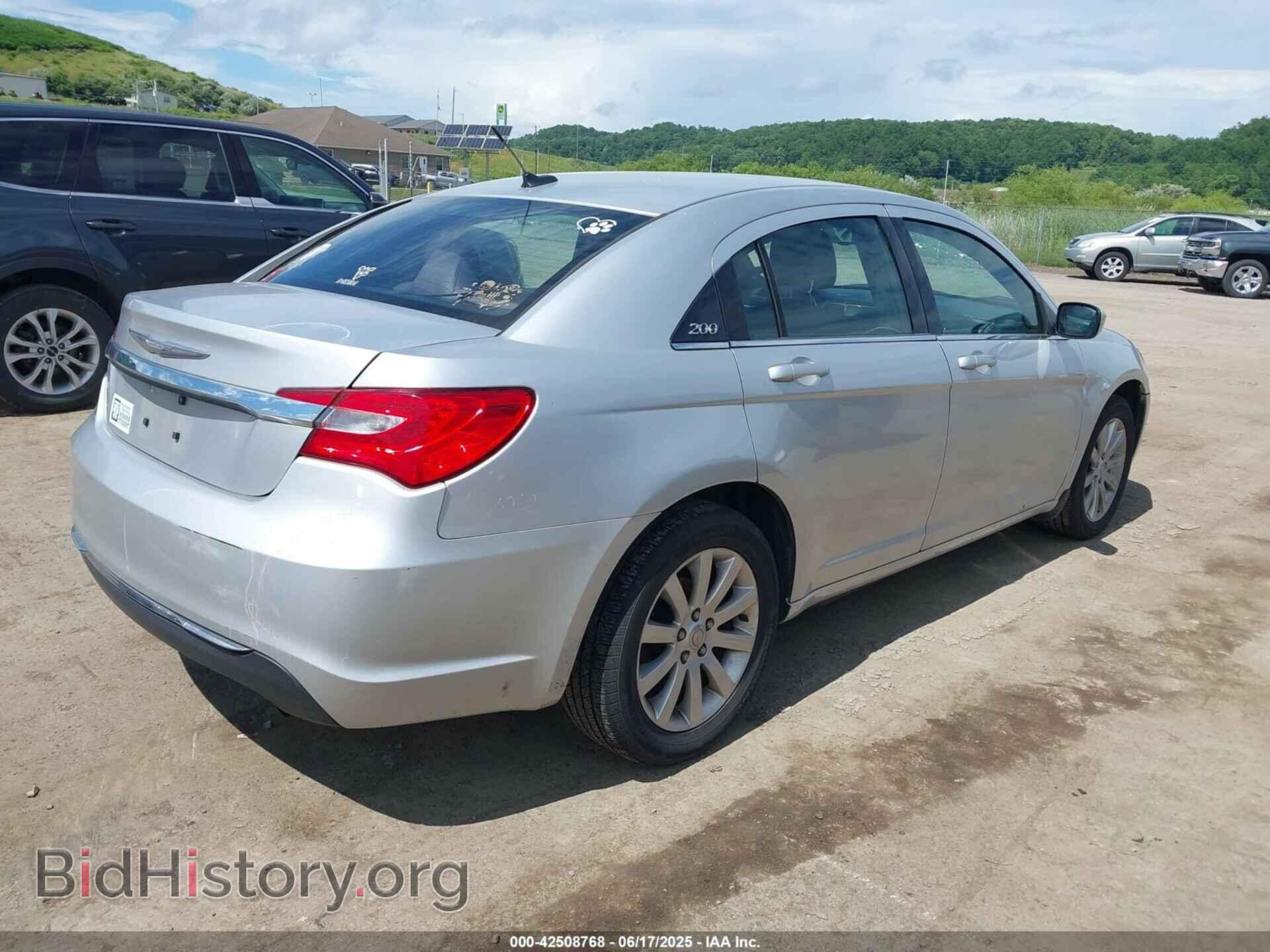 2012 CHRYSLER 200 - VIN: 1C3CCBBB4CN300778 - Фото 4