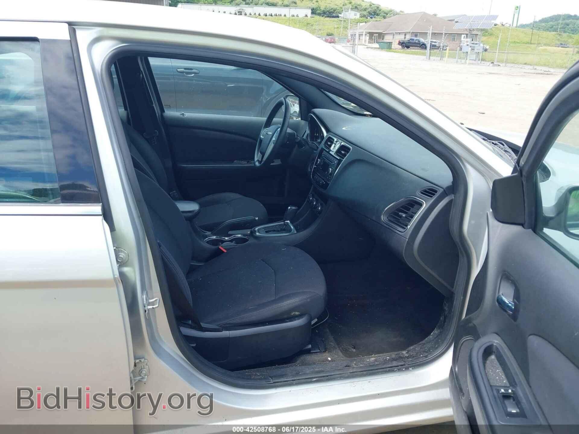 2012 CHRYSLER 200 - VIN: 1C3CCBBB4CN300778 - Фото 5
