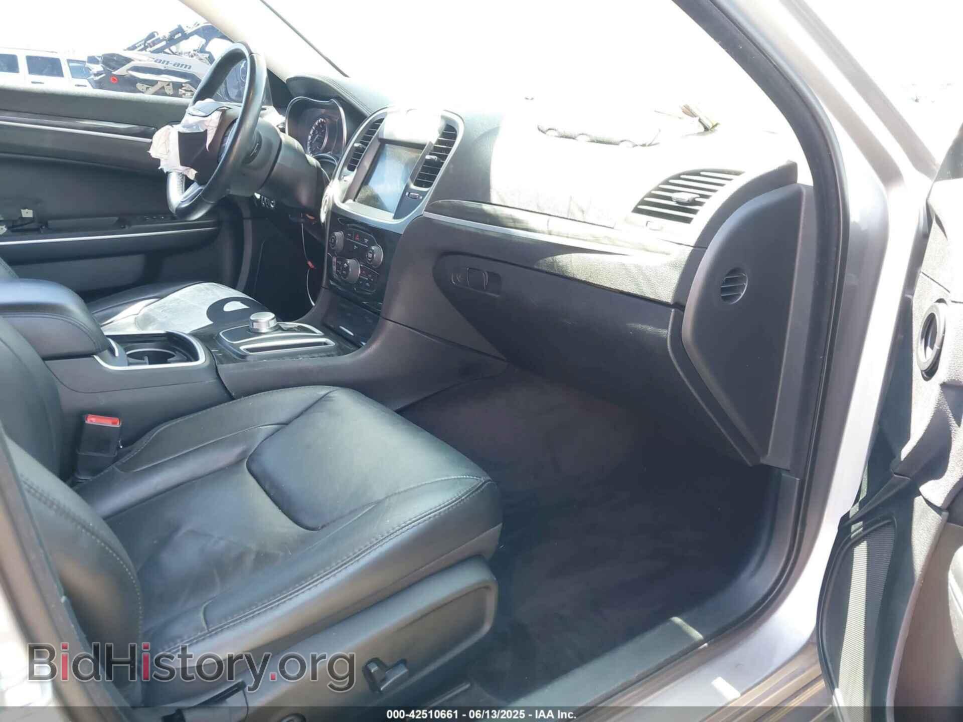 2017 CHRYSLER 300 - VIN: 2C3CCAAG8HH570457 - Фото 5