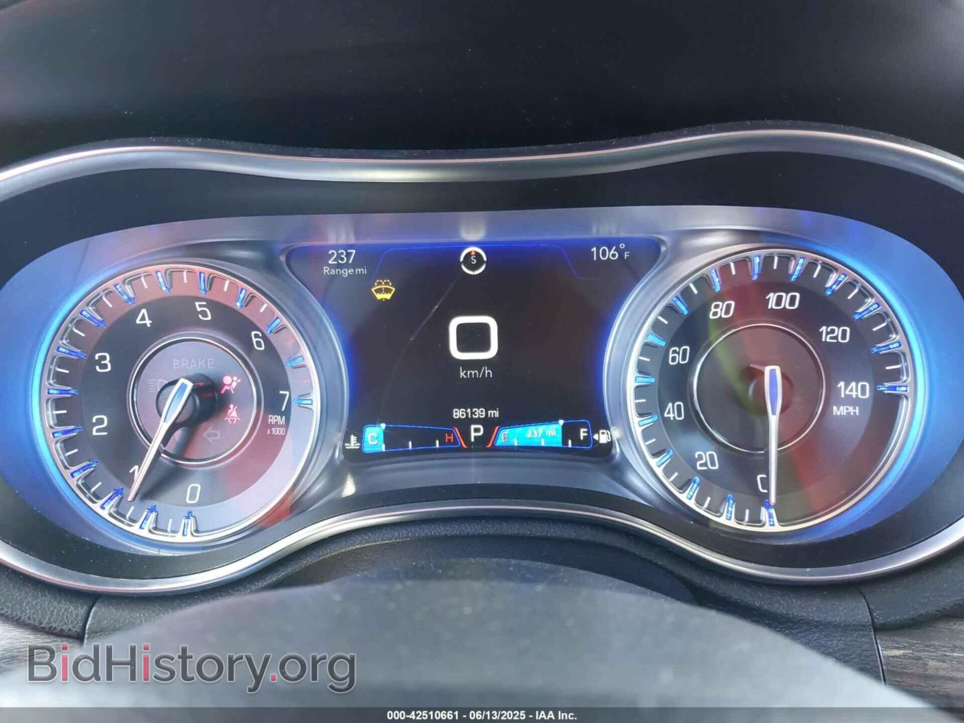 2017 CHRYSLER 300 - VIN: 2C3CCAAG8HH570457 - Фото 7