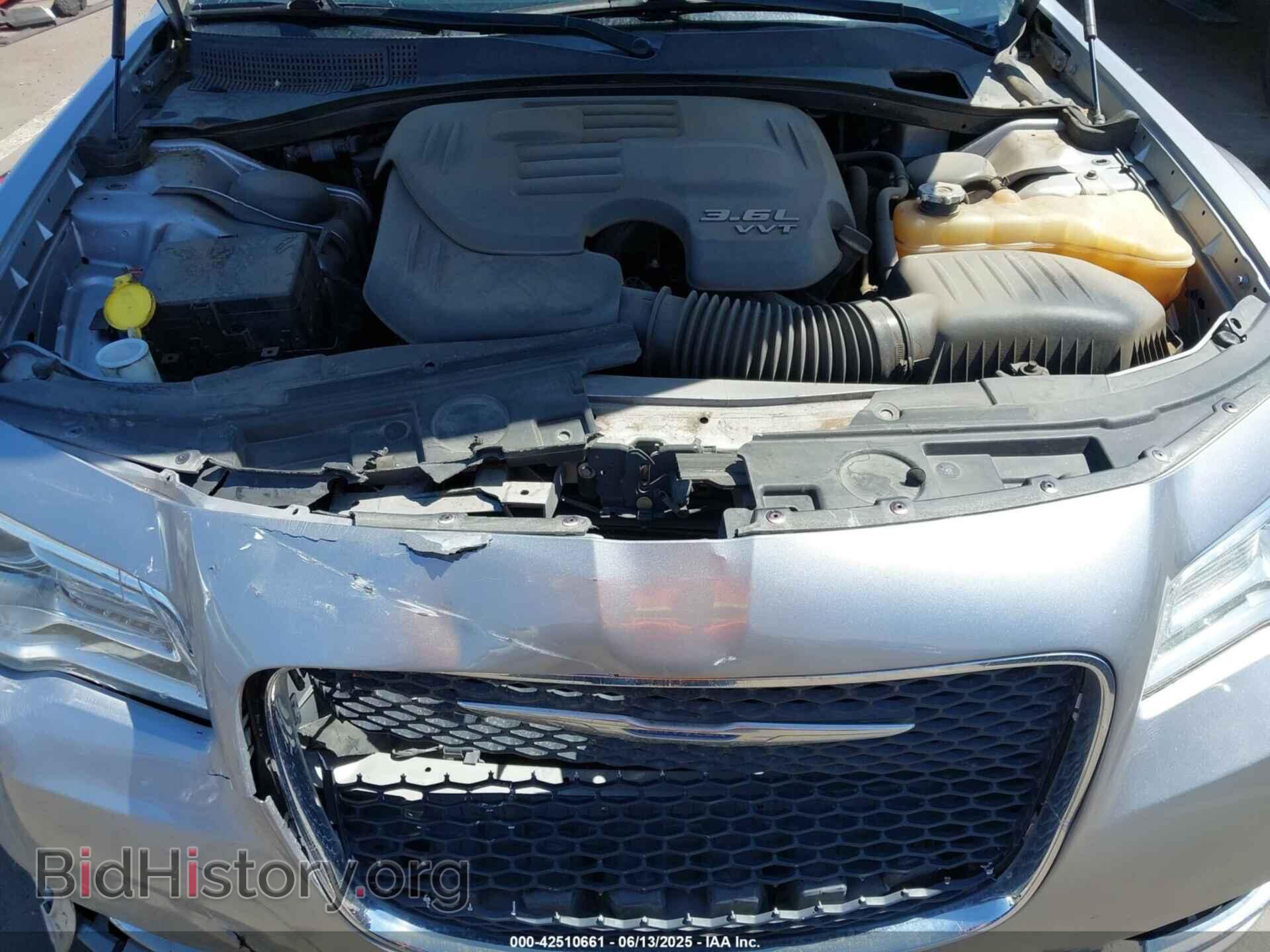 2017 CHRYSLER 300 - VIN: 2C3CCAAG8HH570457 - Фото 10