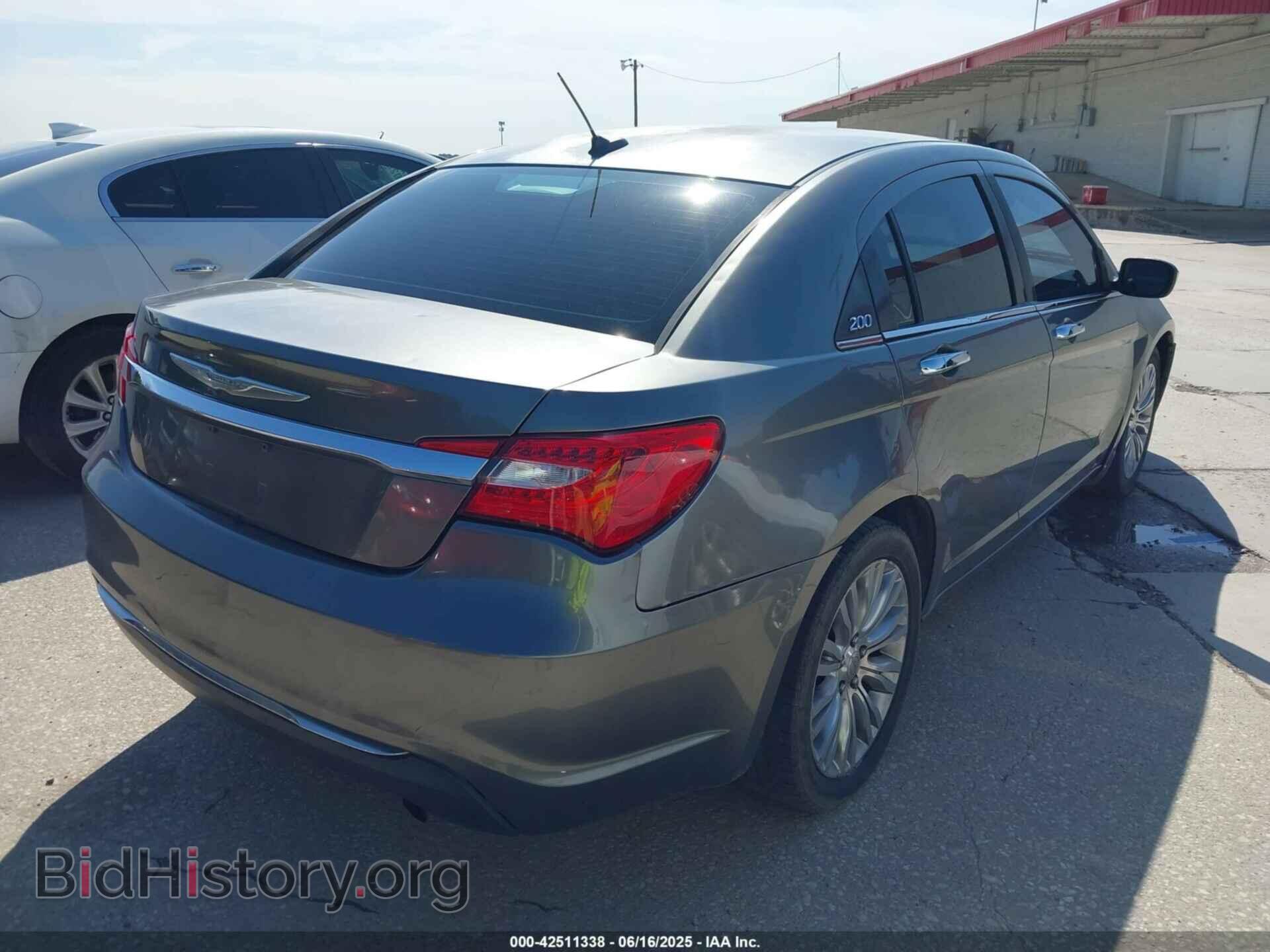 2012 CHRYSLER 200 - VIN: 1C3CCBCB0CN302428 - Фото 4