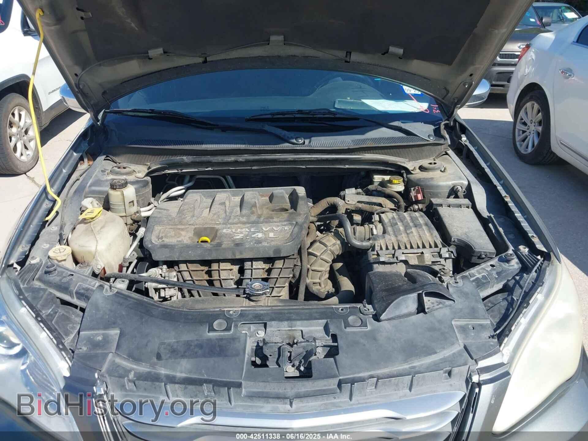 2012 CHRYSLER 200 - VIN: 1C3CCBCB0CN302428 - Фото 10