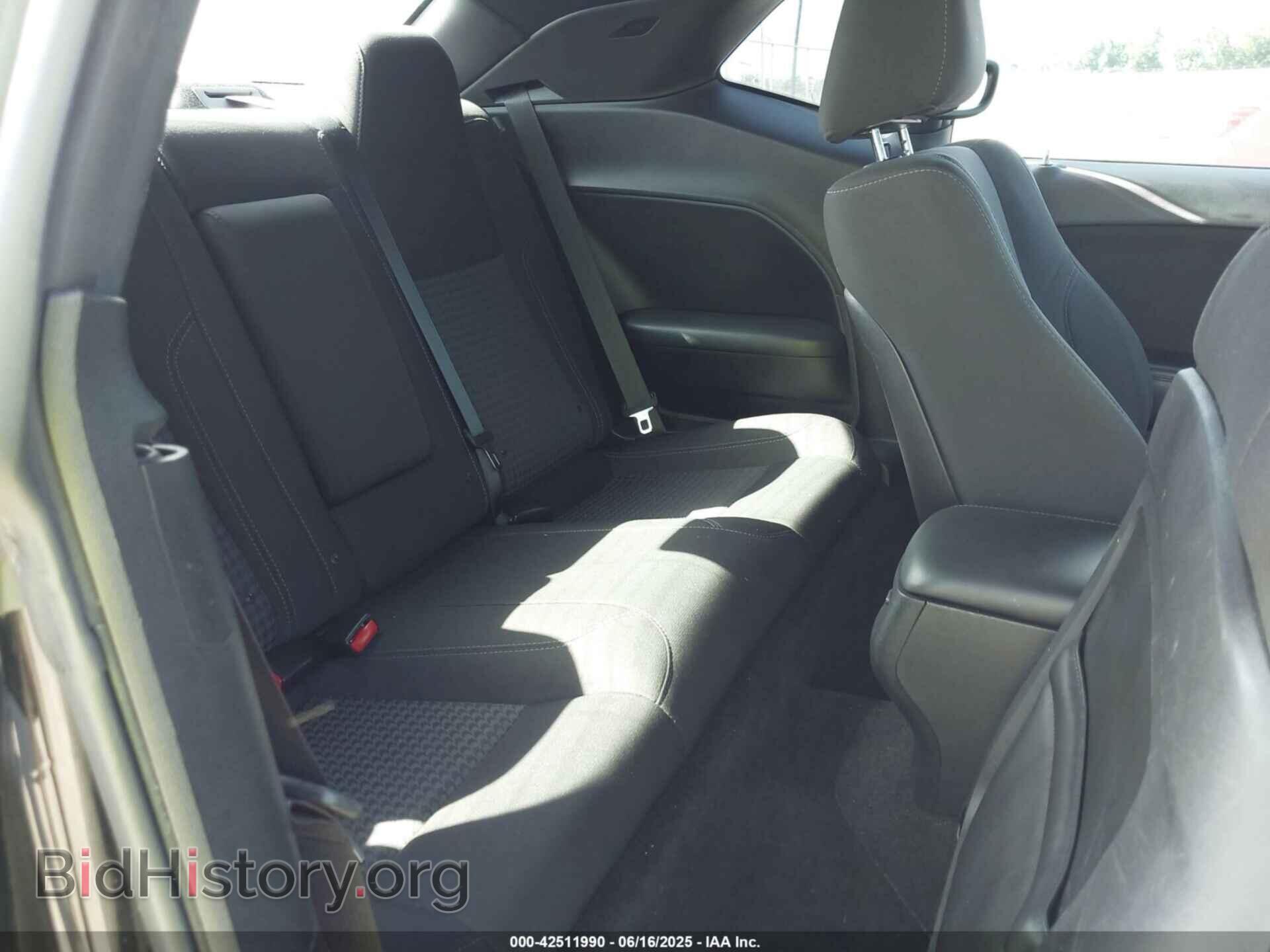 2016 DODGE CHALLENGER - VIN: 2C3CDZAG0GH351955 - Фото 8