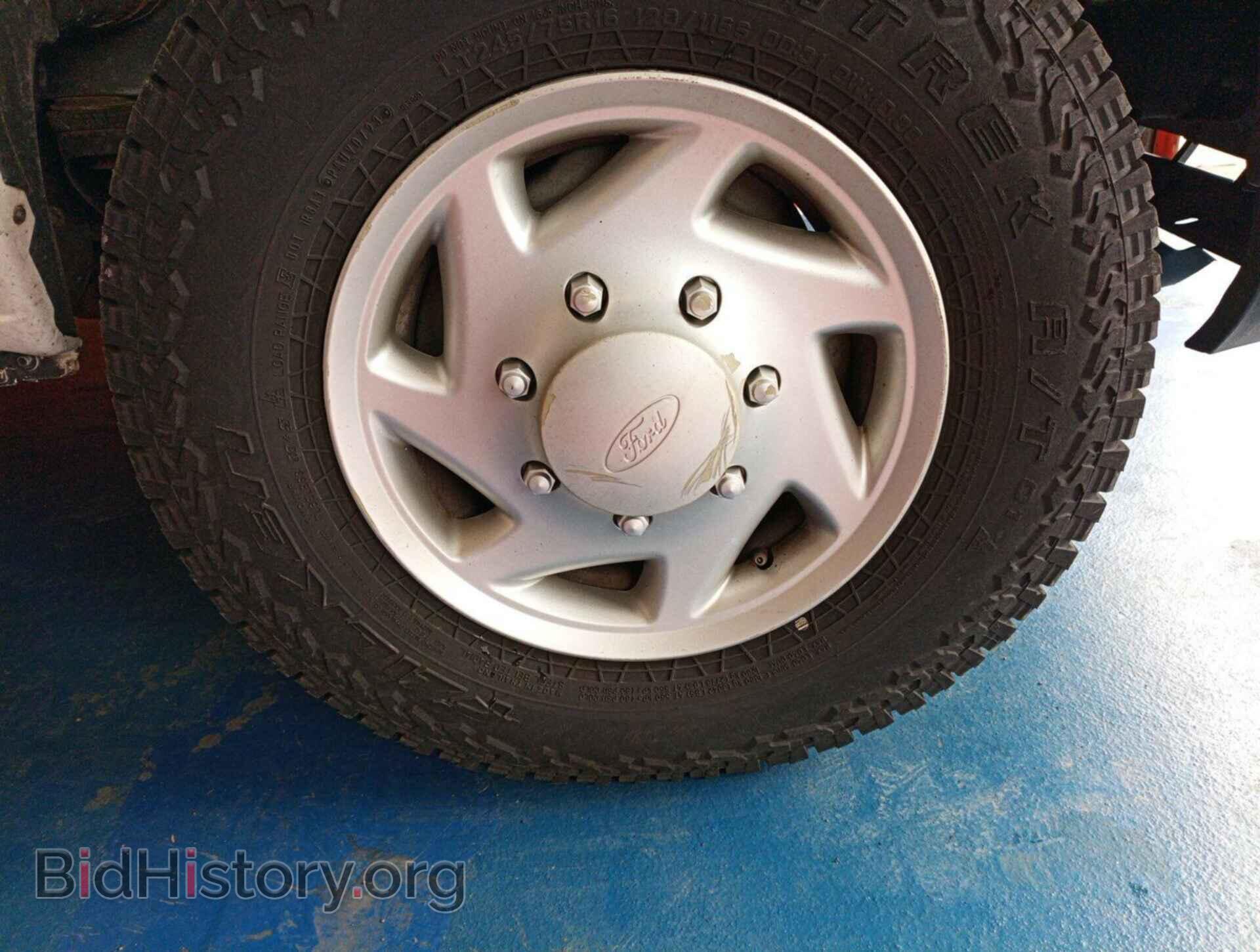 2011 FORD ECONOLINE - VIN: 1FTNE2EL2BDA90754 - Photo 8