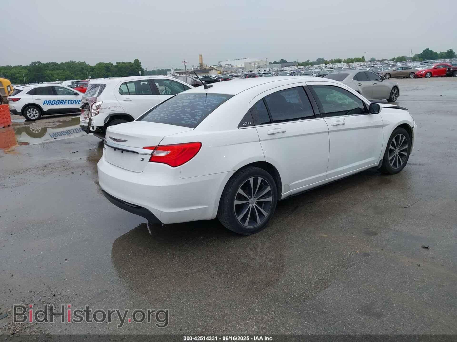 2012 CHRYSLER 200 - VIN: 1C3CCBBG9CN249757 - Фото 4