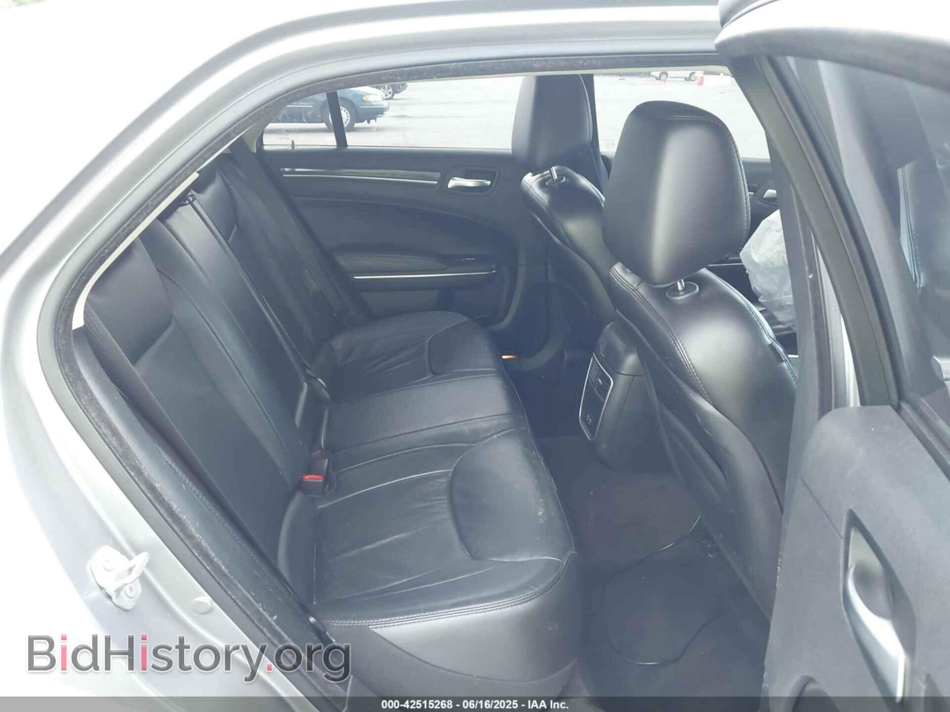 2017 CHRYSLER 300 - VIN: 2C3CCAAG3HH655609 - Фото 8