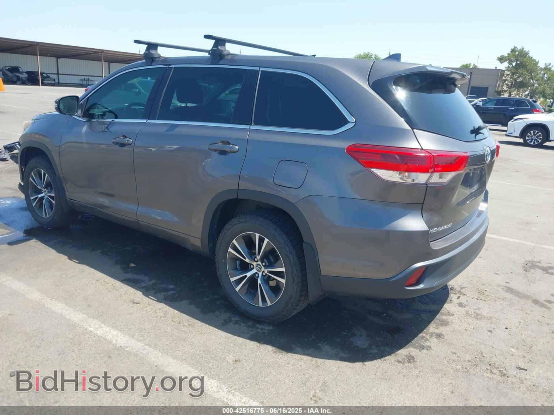 2017 TOYOTA HIGHLANDER - VIN: 5TDBZRFH2HS388048 - Фото 3