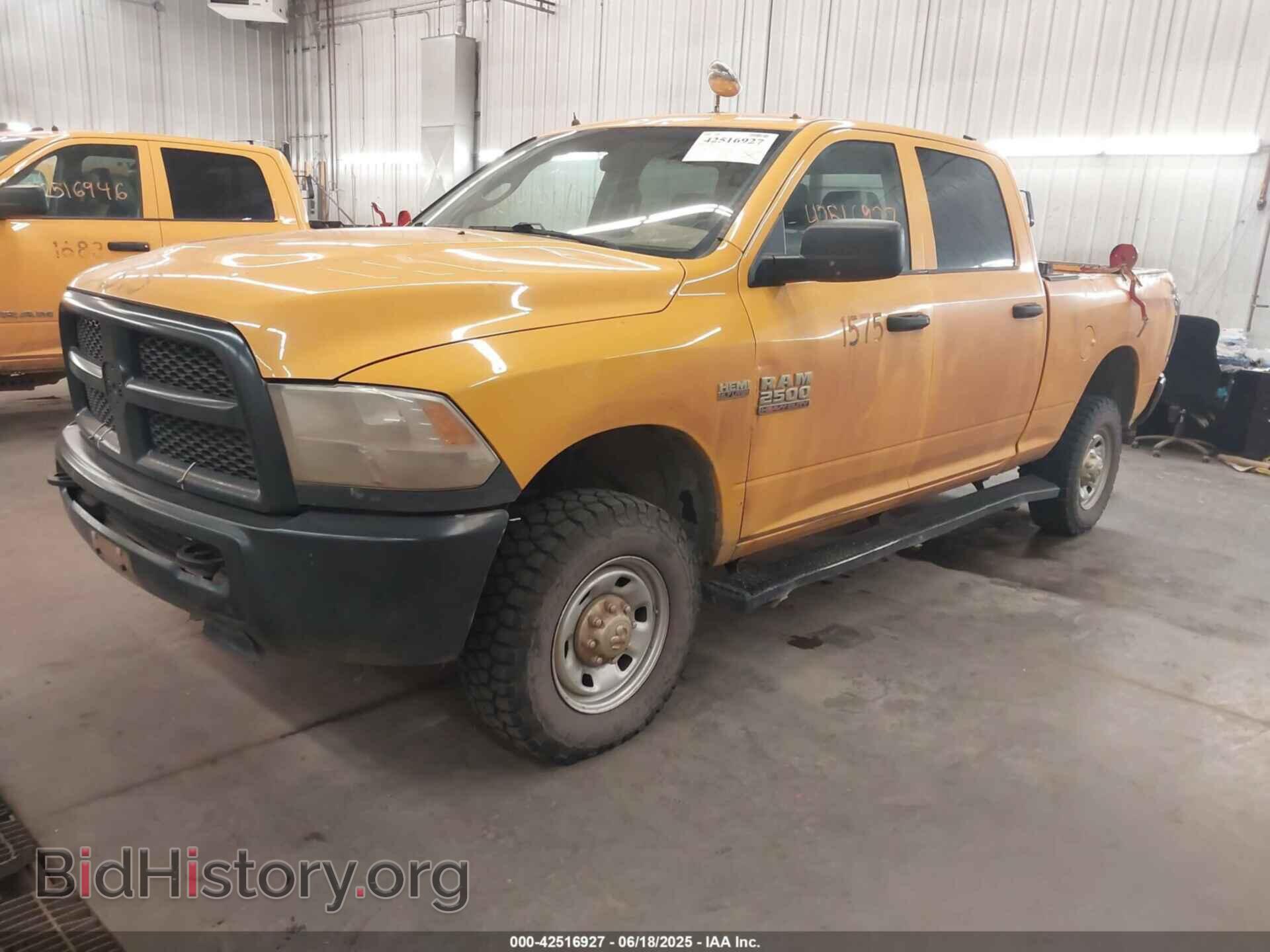 2017 RAM 2500 - VIN: 3C6TR5CT0HG711590 - Фото 2