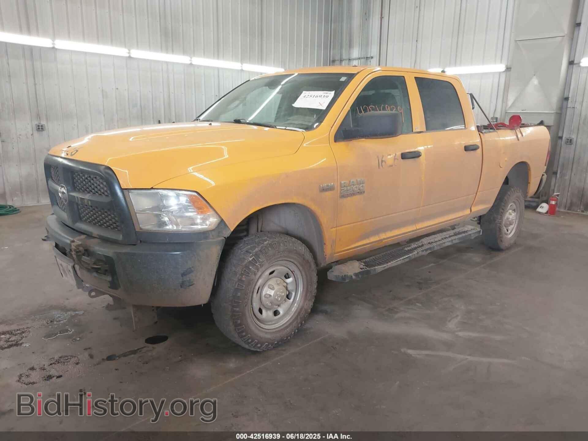 2018 RAM 2500 - VIN: 3C6TR5CT7JG215448 - Фото 2