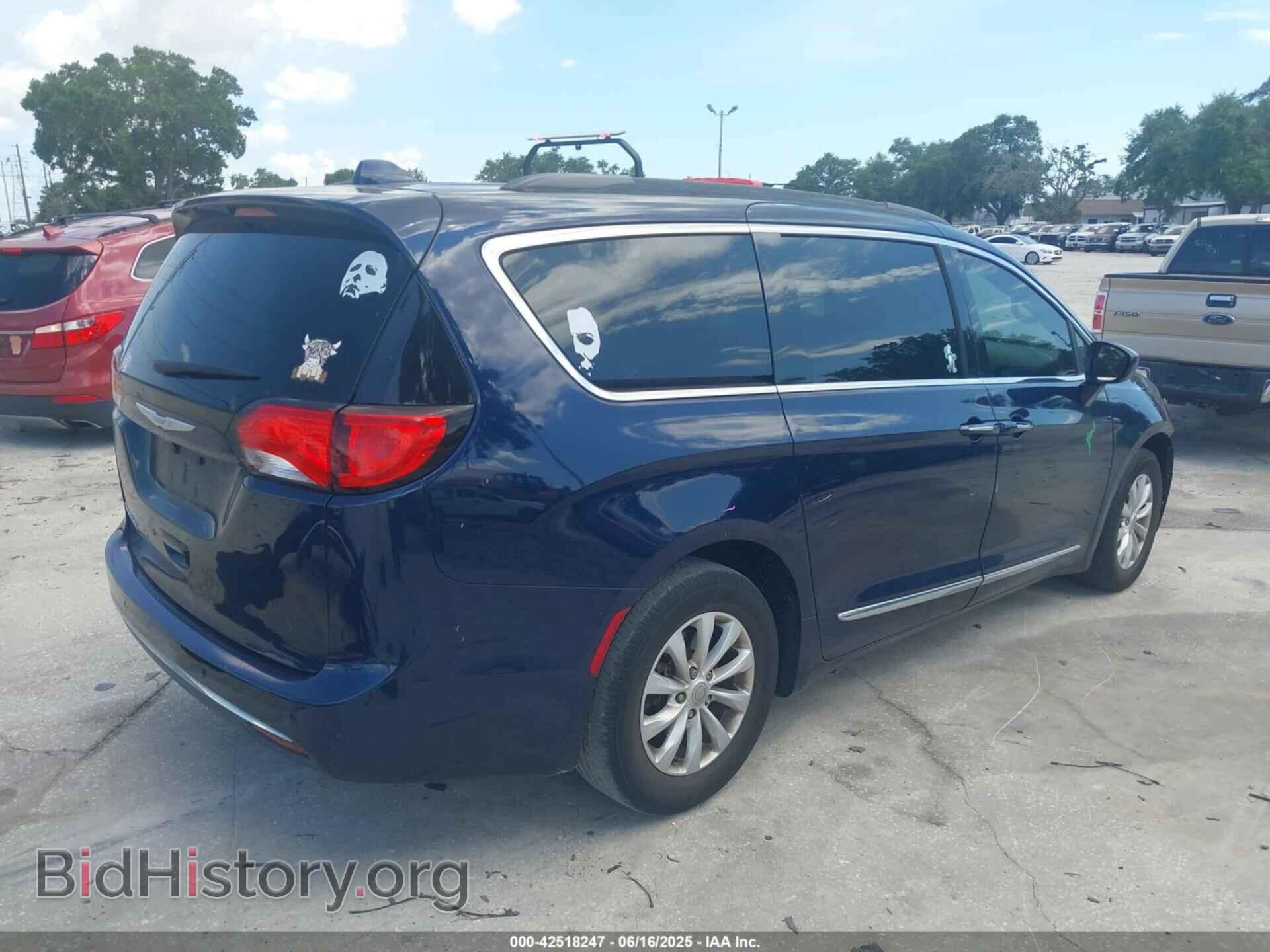 2017 CHRYSLER PACIFICA - VIN: 2C4RC1BG4HR821604 - Photo 4