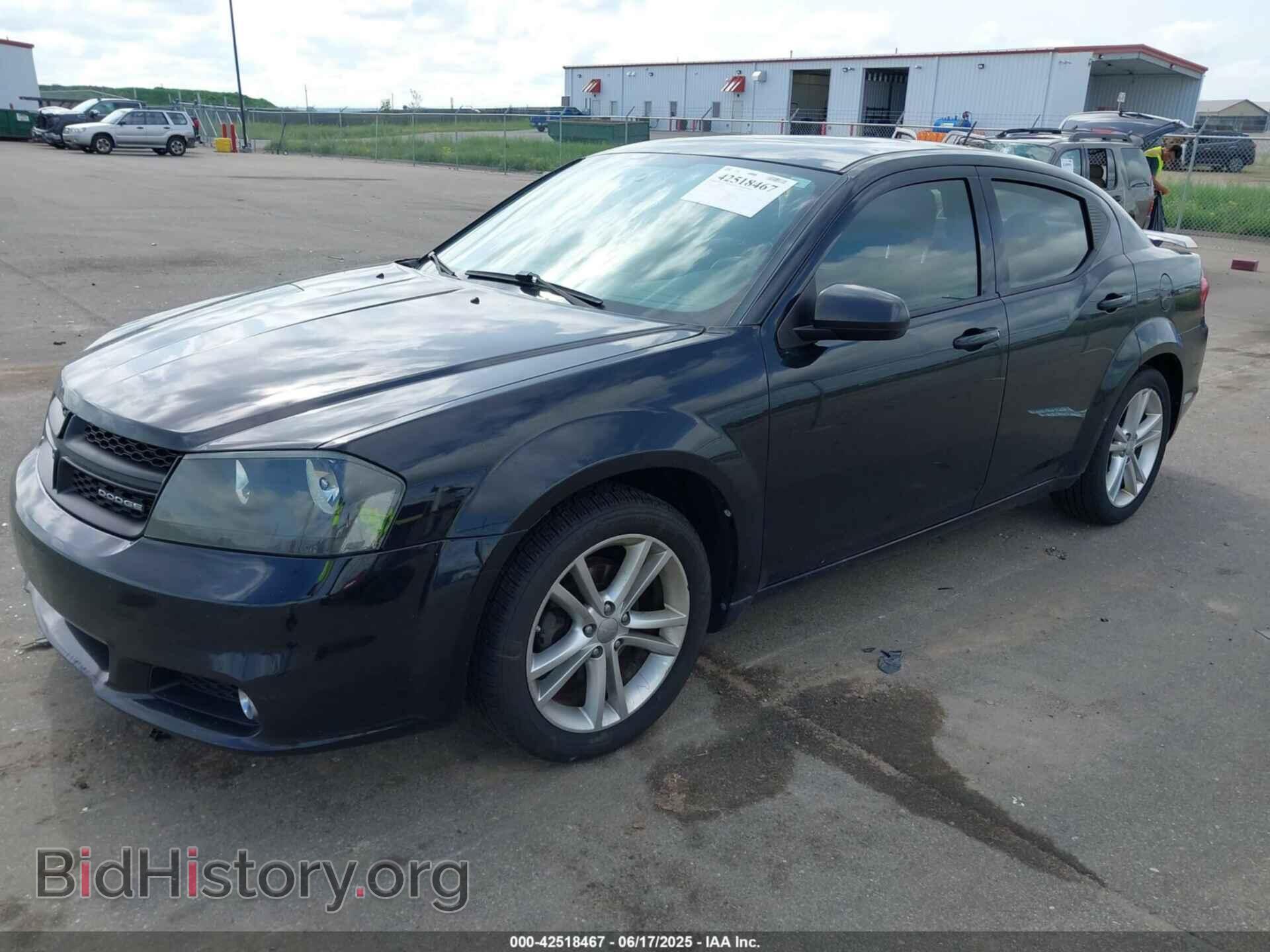 2011 DODGE AVENGER - VIN: 1B3BD1FG9BN593775 - Фото 2