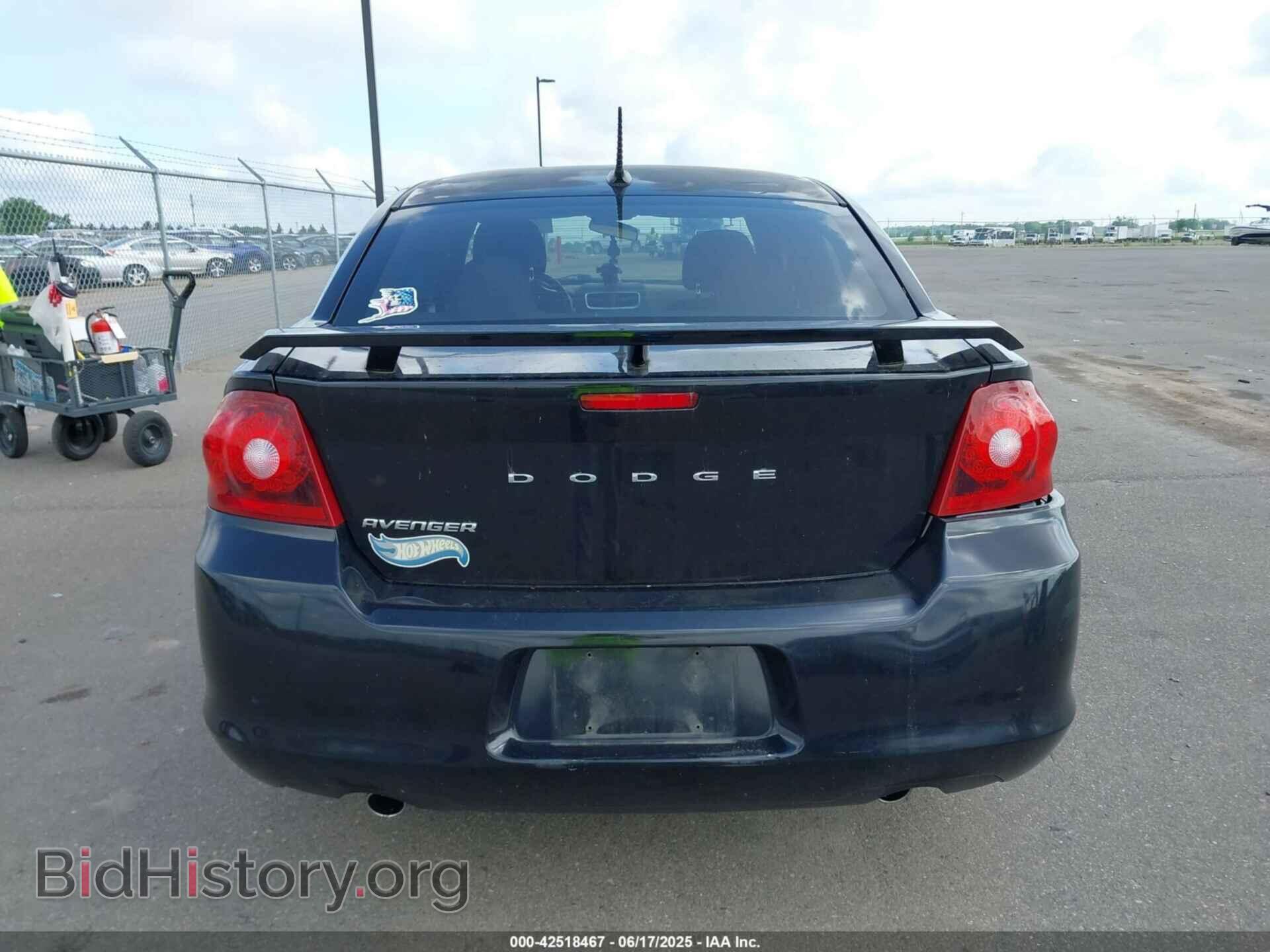 2011 DODGE AVENGER - VIN: 1B3BD1FG9BN593775 - Фото 16
