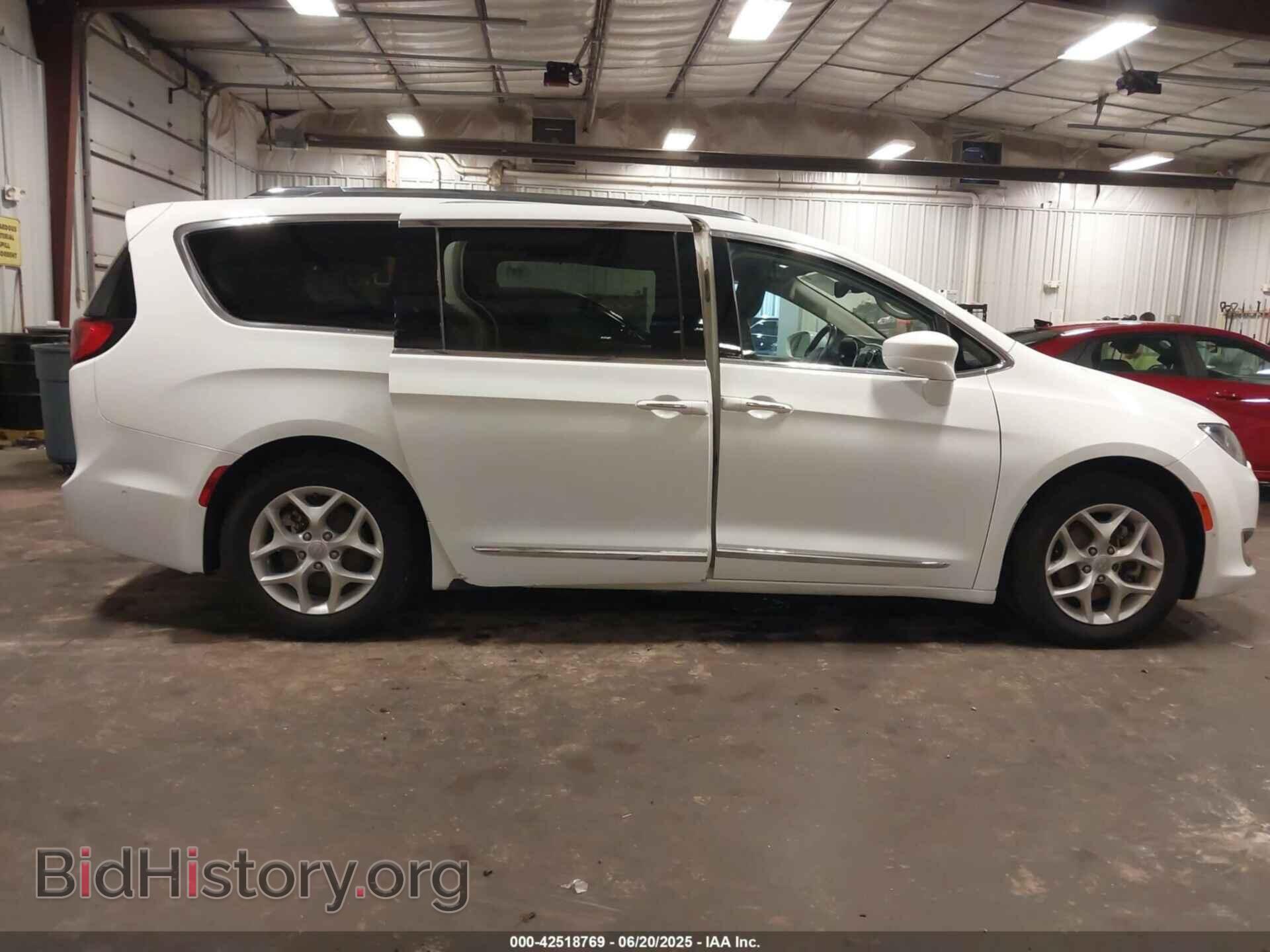 2017 CHRYSLER PACIFICA - VIN: 2C4RC1EGXHR710518 - Photo 13