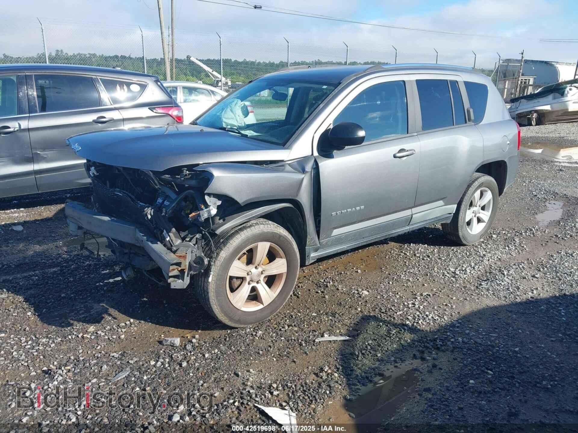 2012 JEEP COMPASS - VIN: 1C4NJCBA7CD520719 - Photo 2