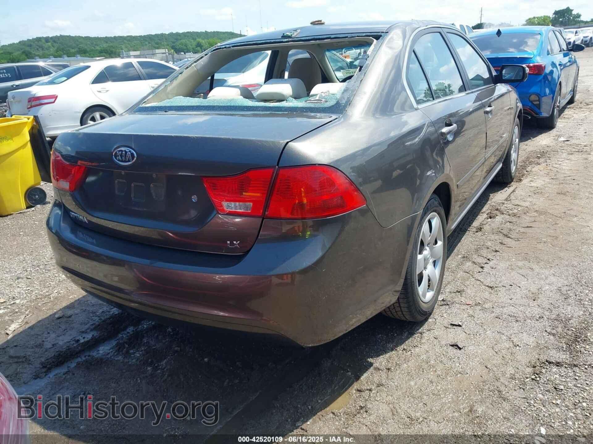 2009 KIA OPTIMA - VIN: KNAGE228395312146 - Фото 4