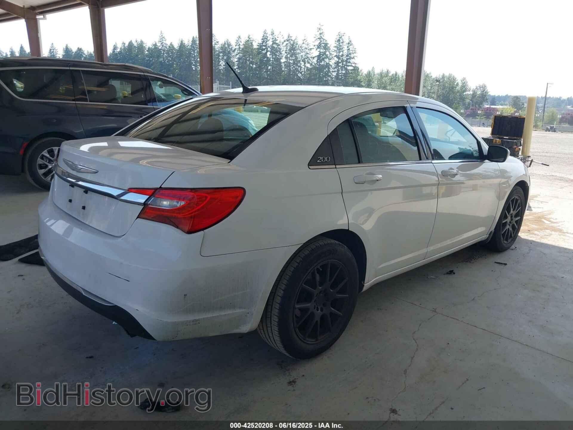 2013 CHRYSLER 200 - VIN: 1C3CCBAG0DN599796 - Фото 4