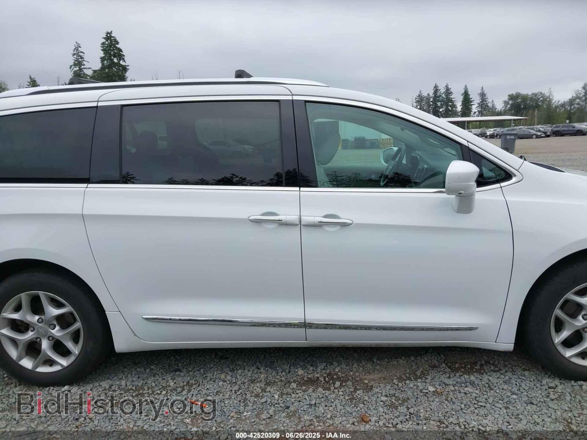 2018 CHRYSLER PACIFICA - VIN: 2C4RC1BGXJR338043 - Photo 13