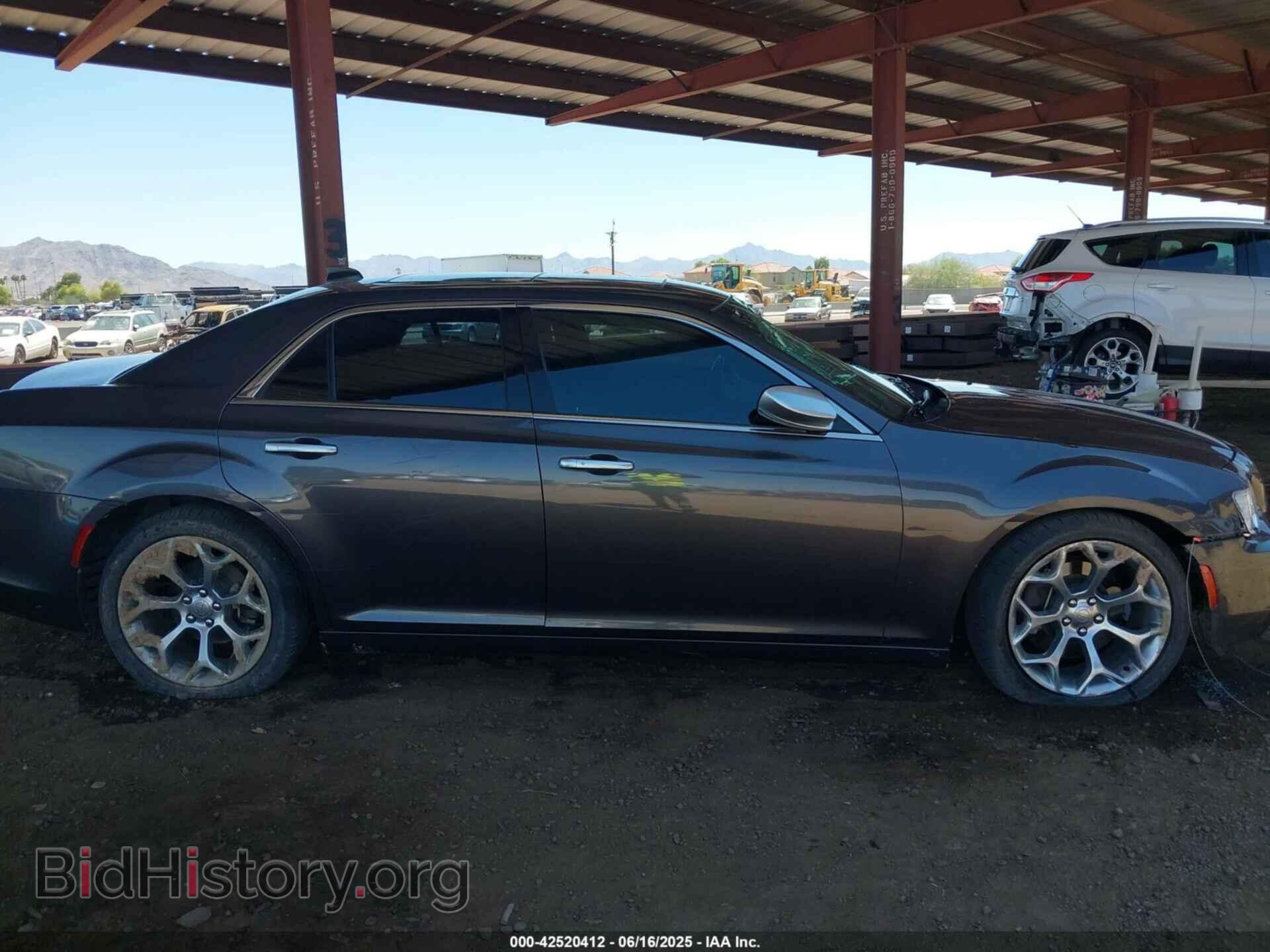 2017 CHRYSLER 300C - VIN: 2C3CCAPT6HH511928 - Фото 13
