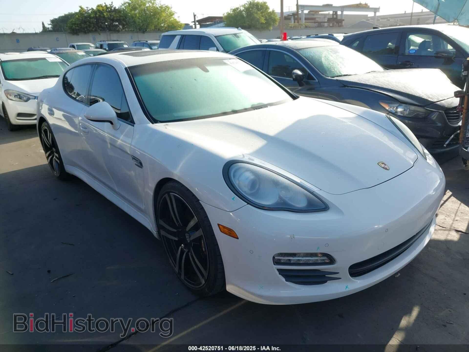 Фотография WP0AA2A72BL016484 - PORSCHE PANAMERA 2011