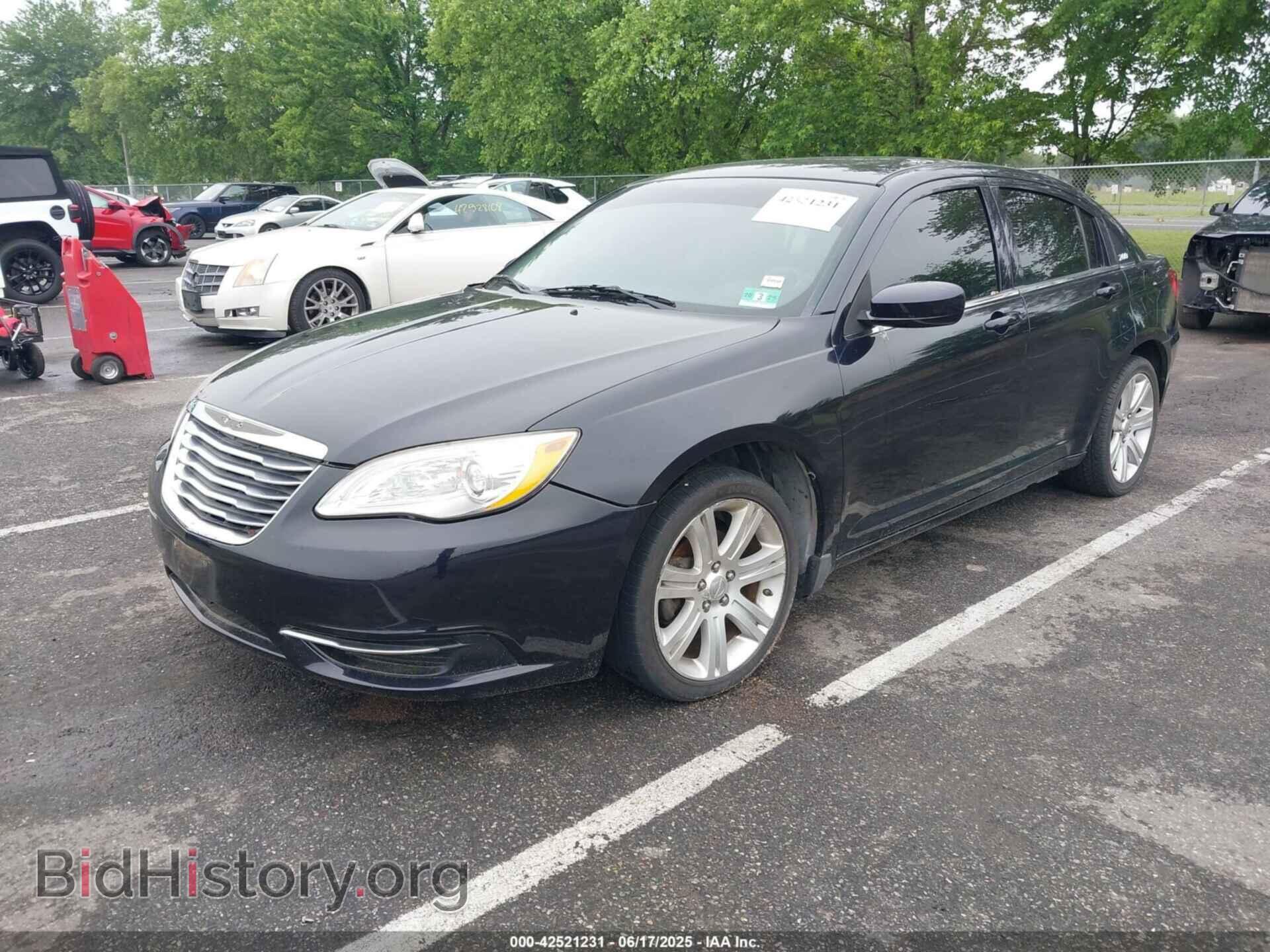 2012 CHRYSLER 200 - VIN: 1C3CCBBB0CN267715 - Фото 2