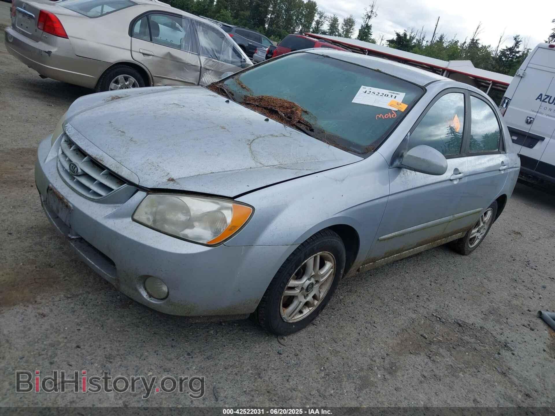 2005 KIA SPECTRA - VIN: KNAFE121755123647 - Фото 2