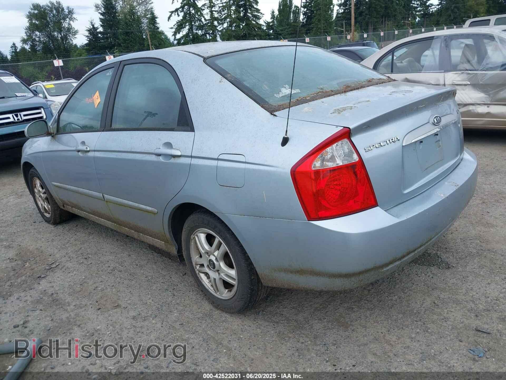 2005 KIA SPECTRA - VIN: KNAFE121755123647 - Фото 3