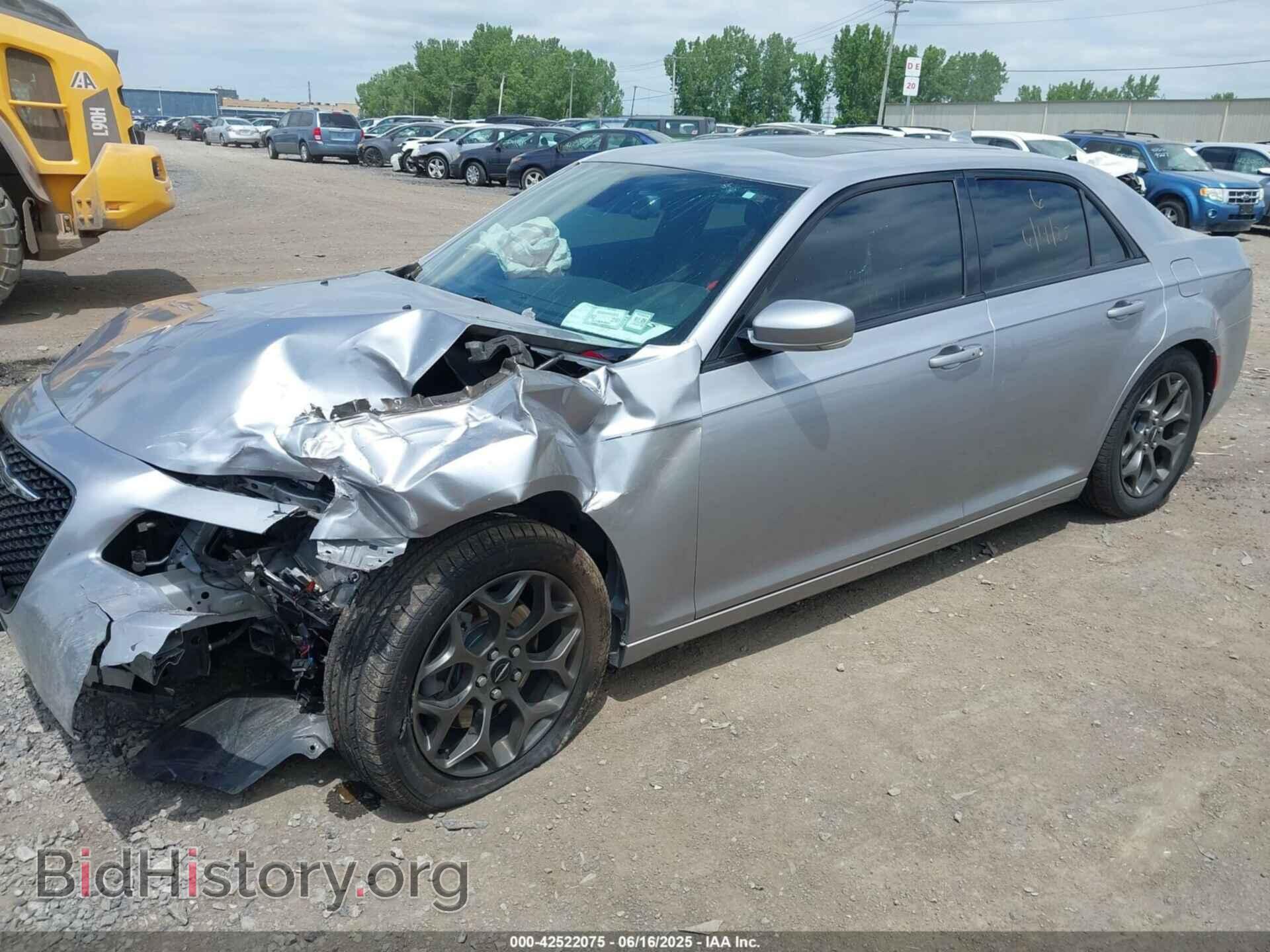 2016 CHRYSLER 300 - VIN: 2C3CCAGG7GH244462 - Photo 2