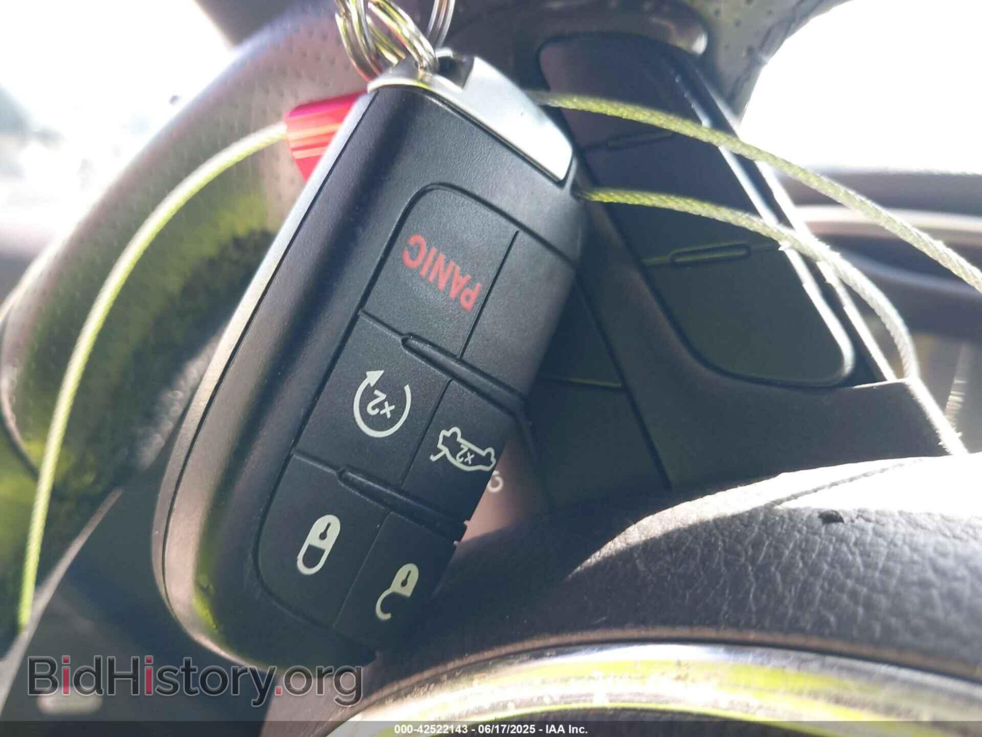2017 DODGE CHALLENGER - VIN: 2C3CDZAG7HH666060 - Фото 11