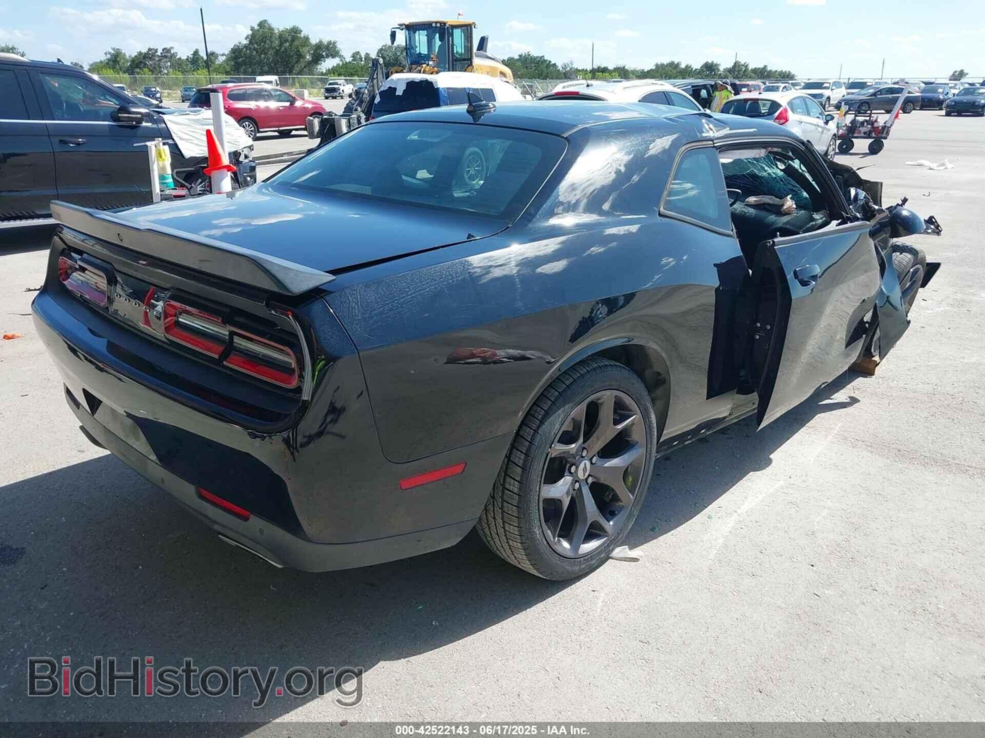 2017 DODGE CHALLENGER - VIN: 2C3CDZAG7HH666060 - Фото 4