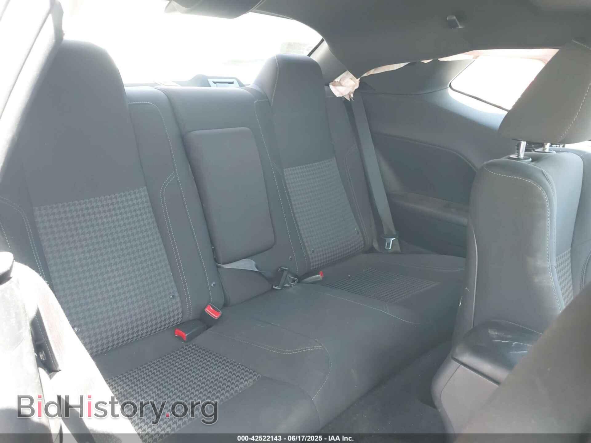 2017 DODGE CHALLENGER - VIN: 2C3CDZAG7HH666060 - Фото 8