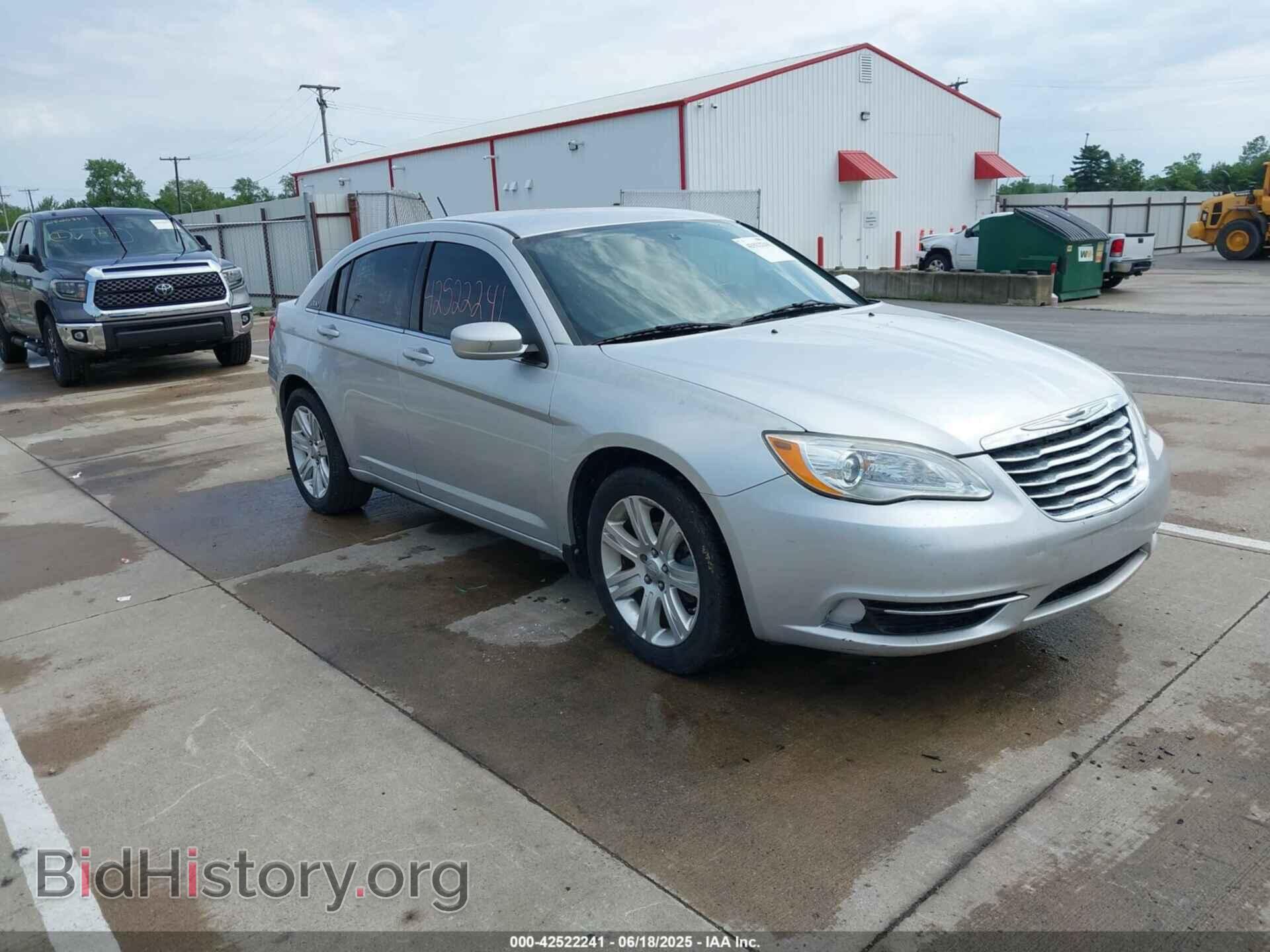 Фотография 1C3CCBBB0CN130614 - CHRYSLER 200 2012