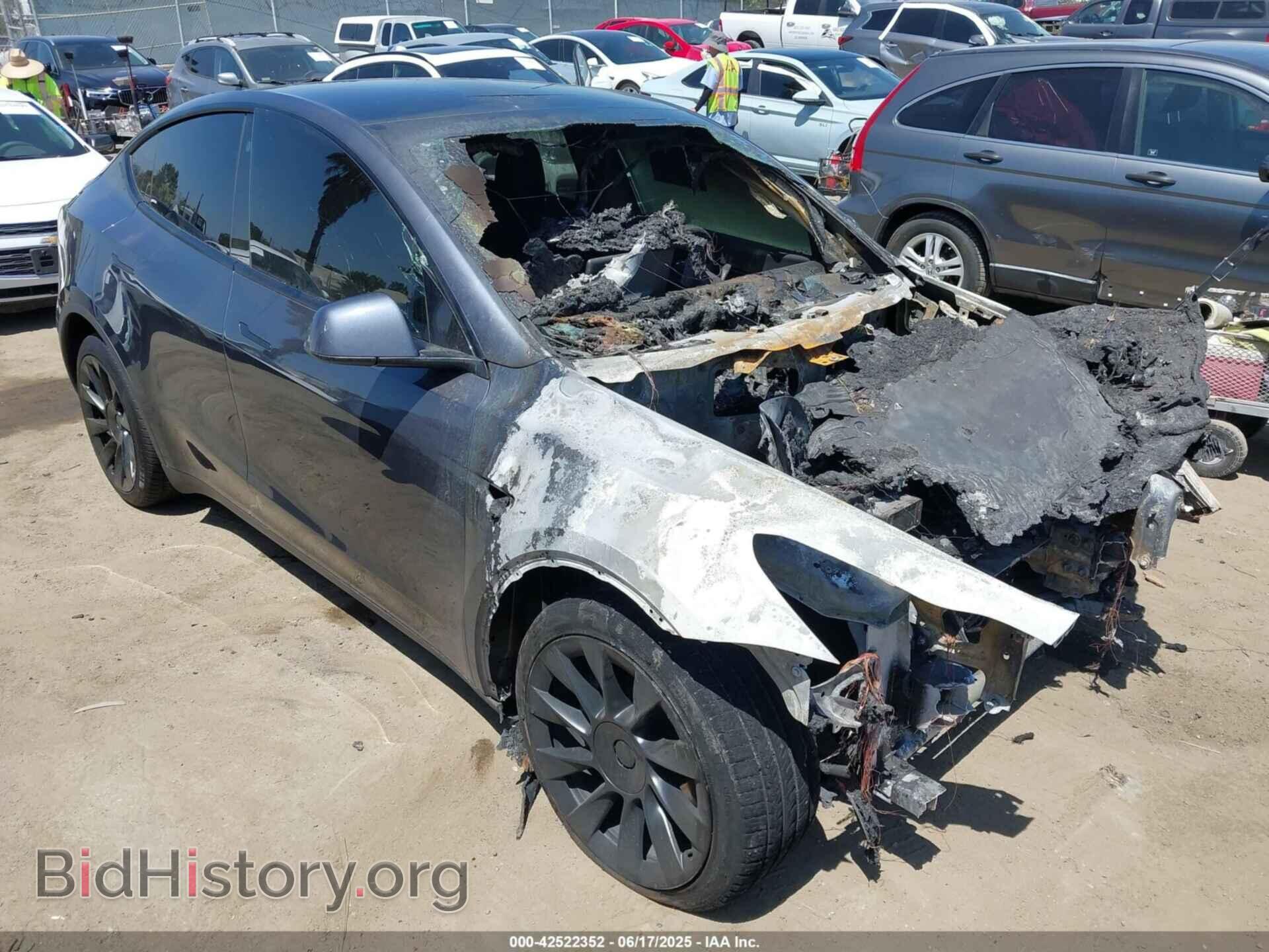Фотография 7SAYGDEE8NF511588 - TESLA MODEL Y 2022