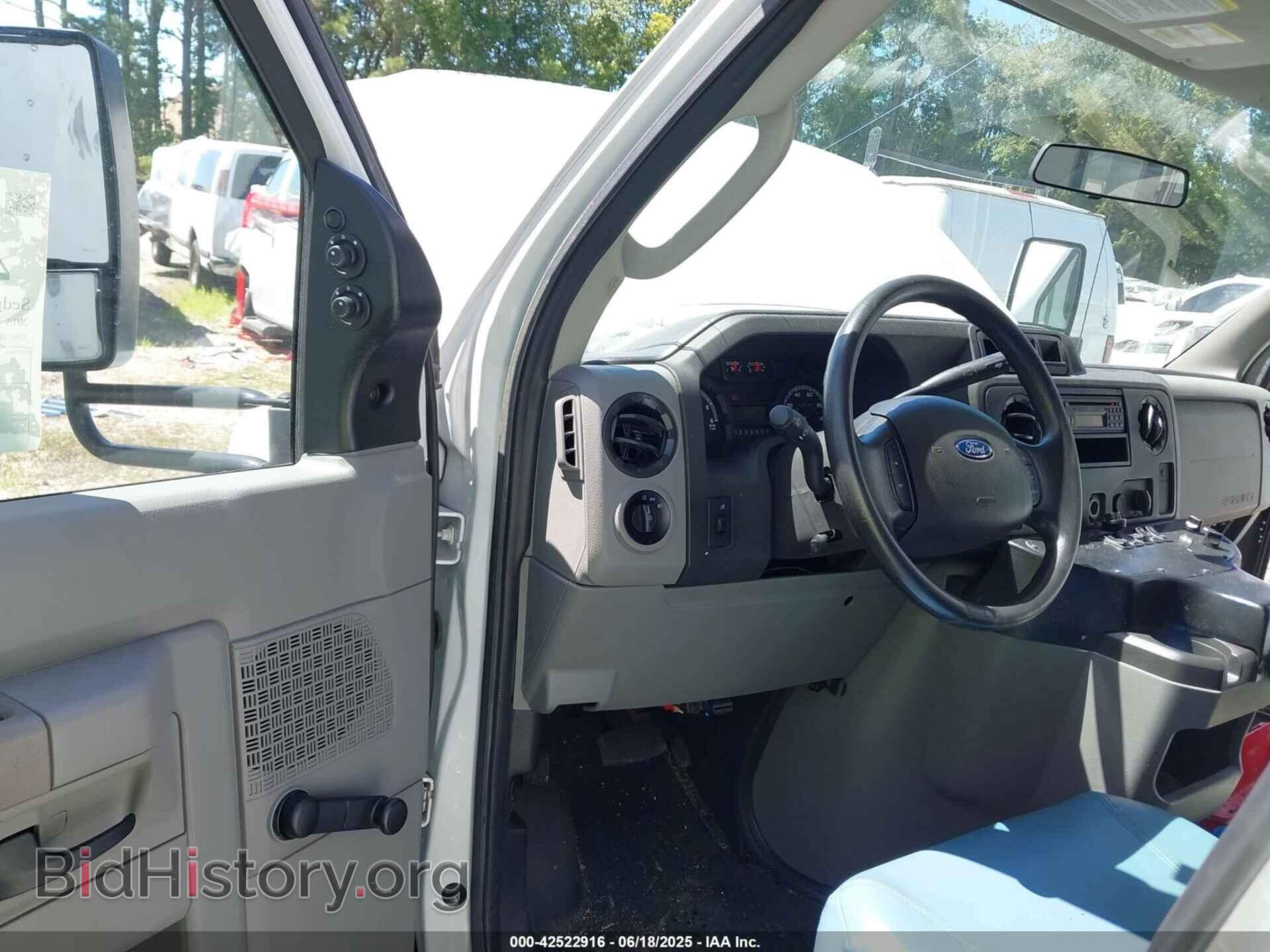 2019 FORD ECONOLINE - VIN: 1FDEE3FS1KDC75451 - Фото 6